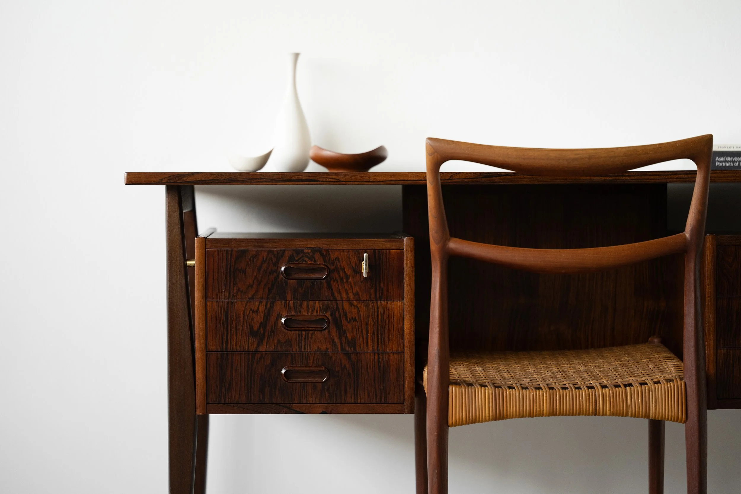 Danish desk