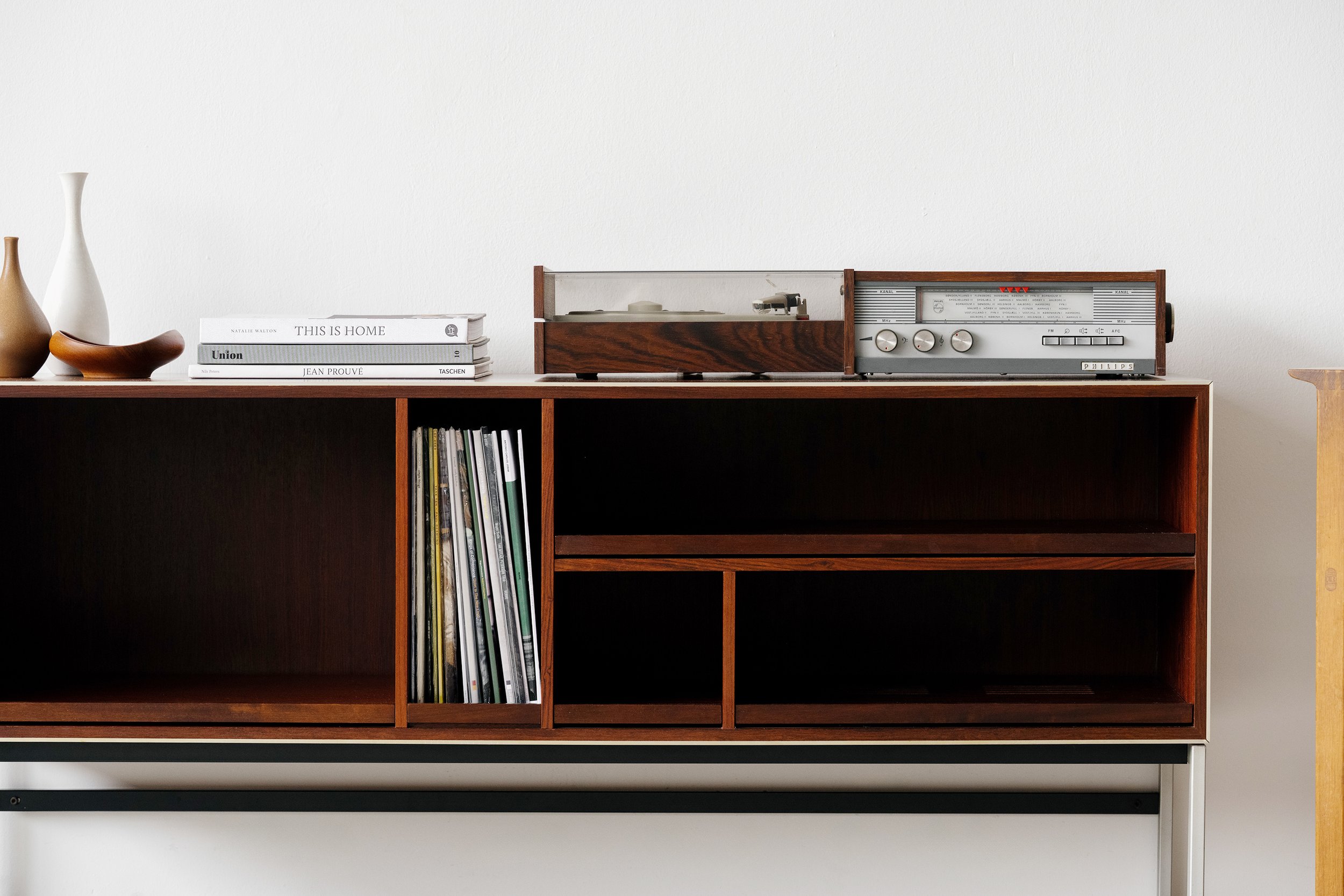 Bang and Olfusen MC40 music console