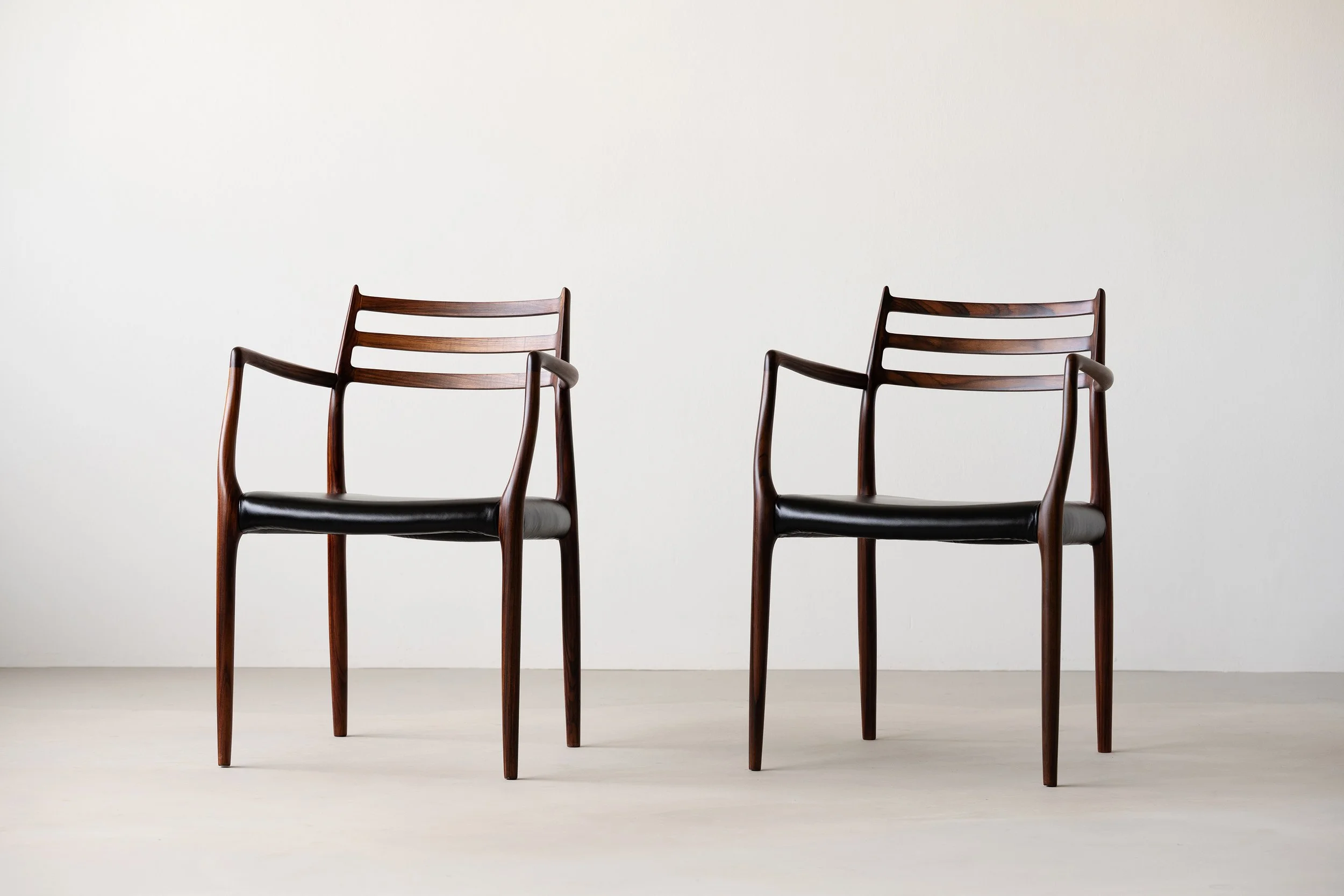 On hold - Niels Otto Møller 62 armchairs