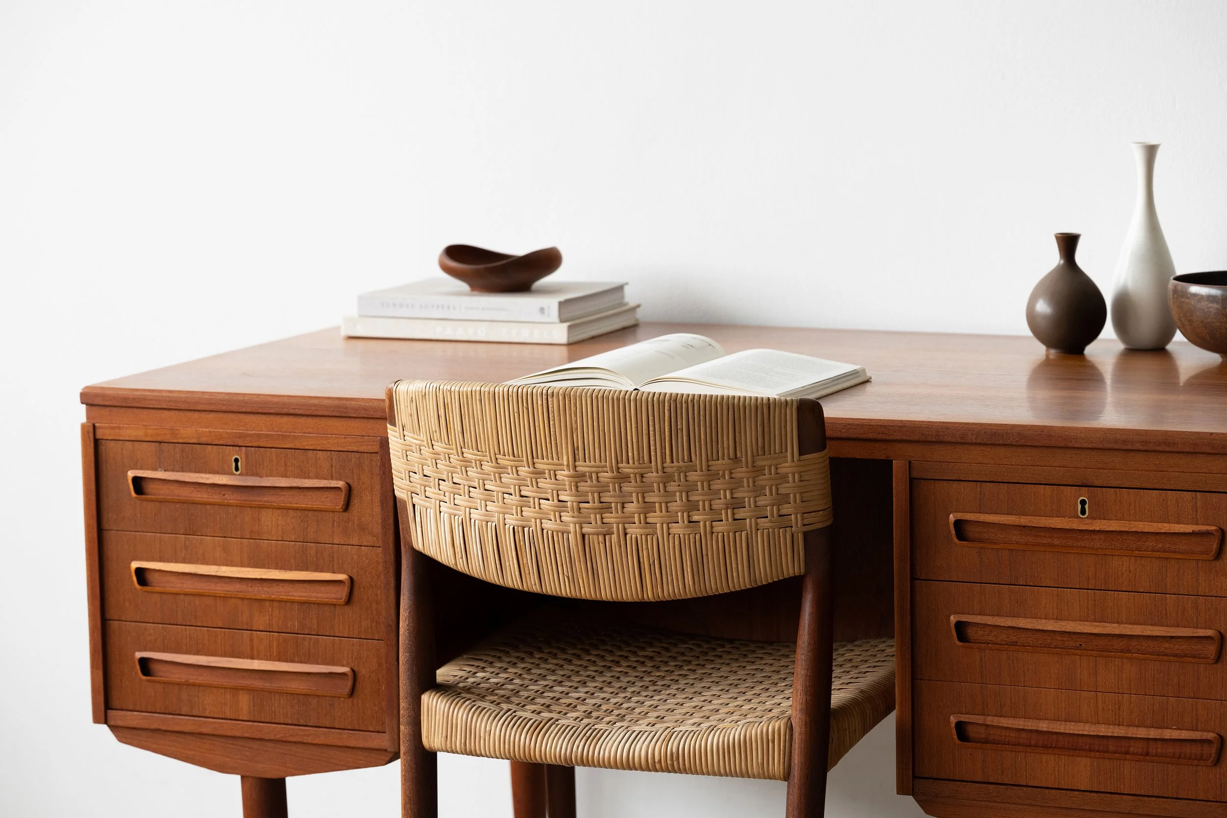 Sold - Andreas Pedersen desk
