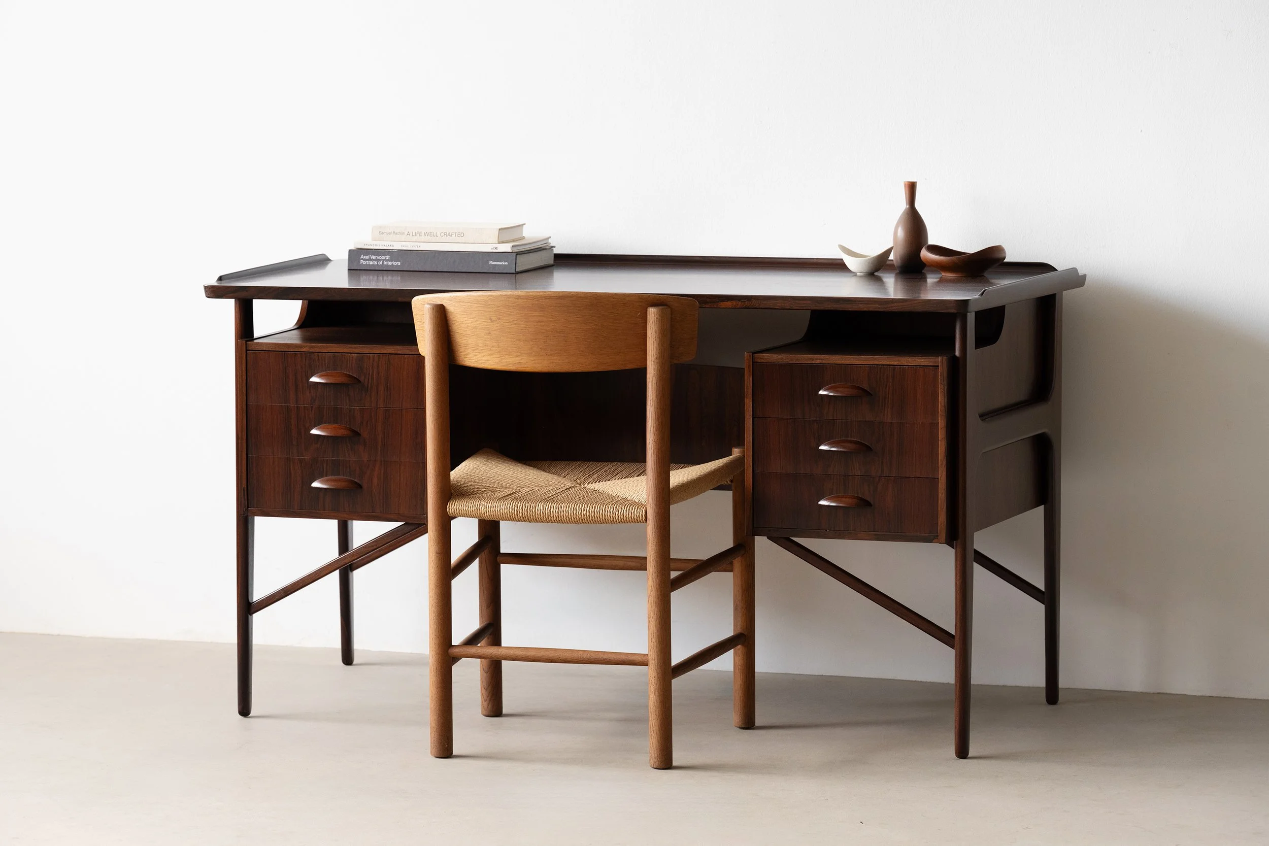 Sold - Johannes Andersen desk