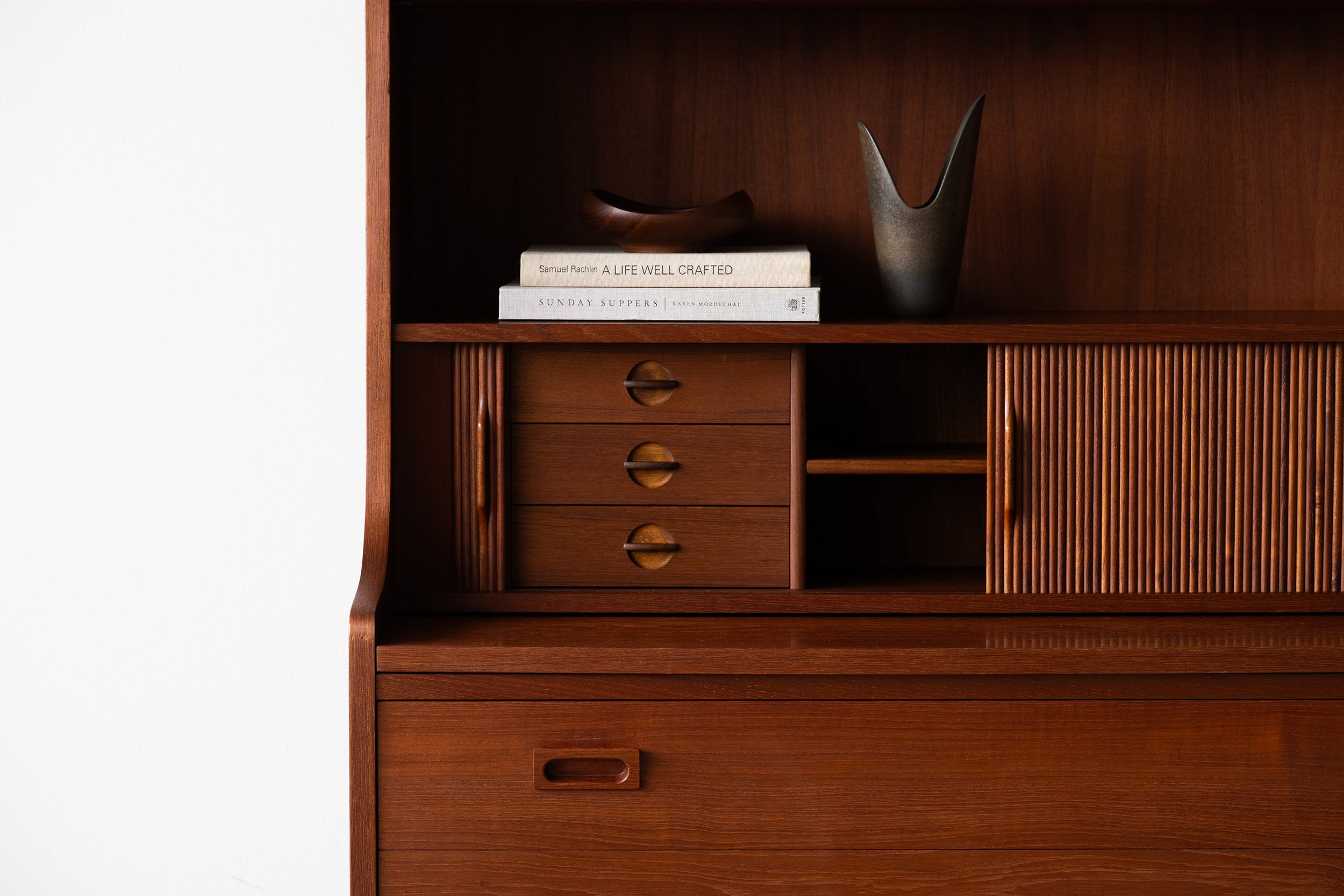 Johannes Sorth bookcase
