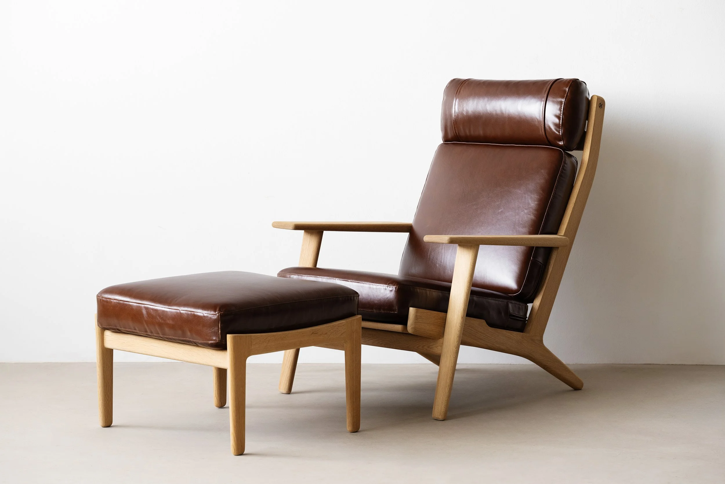 Sold - Hans J. Wegner GE290A chair and ottoman