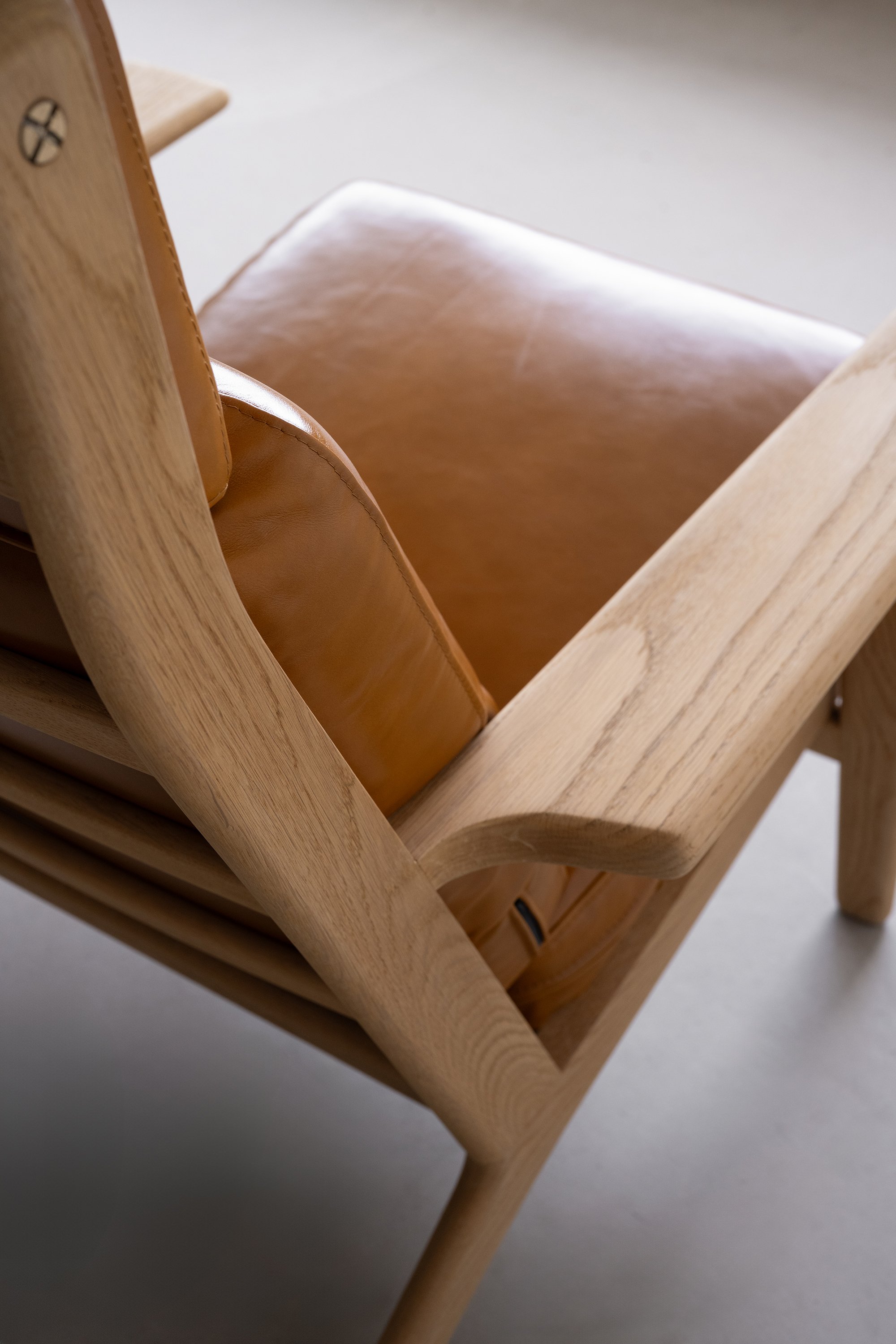 Sold - Hans J. Wegner GE290A highback chair