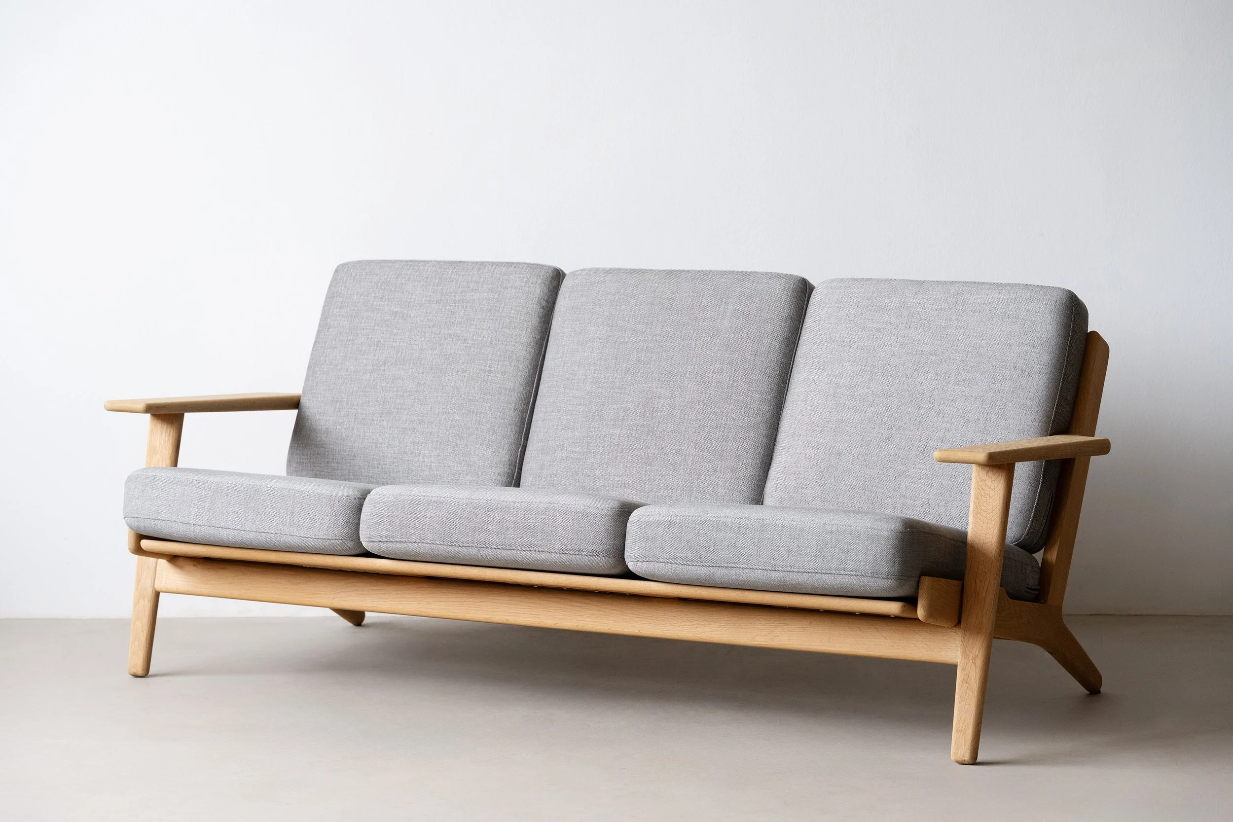Hans J. Wegner GE290 sofa