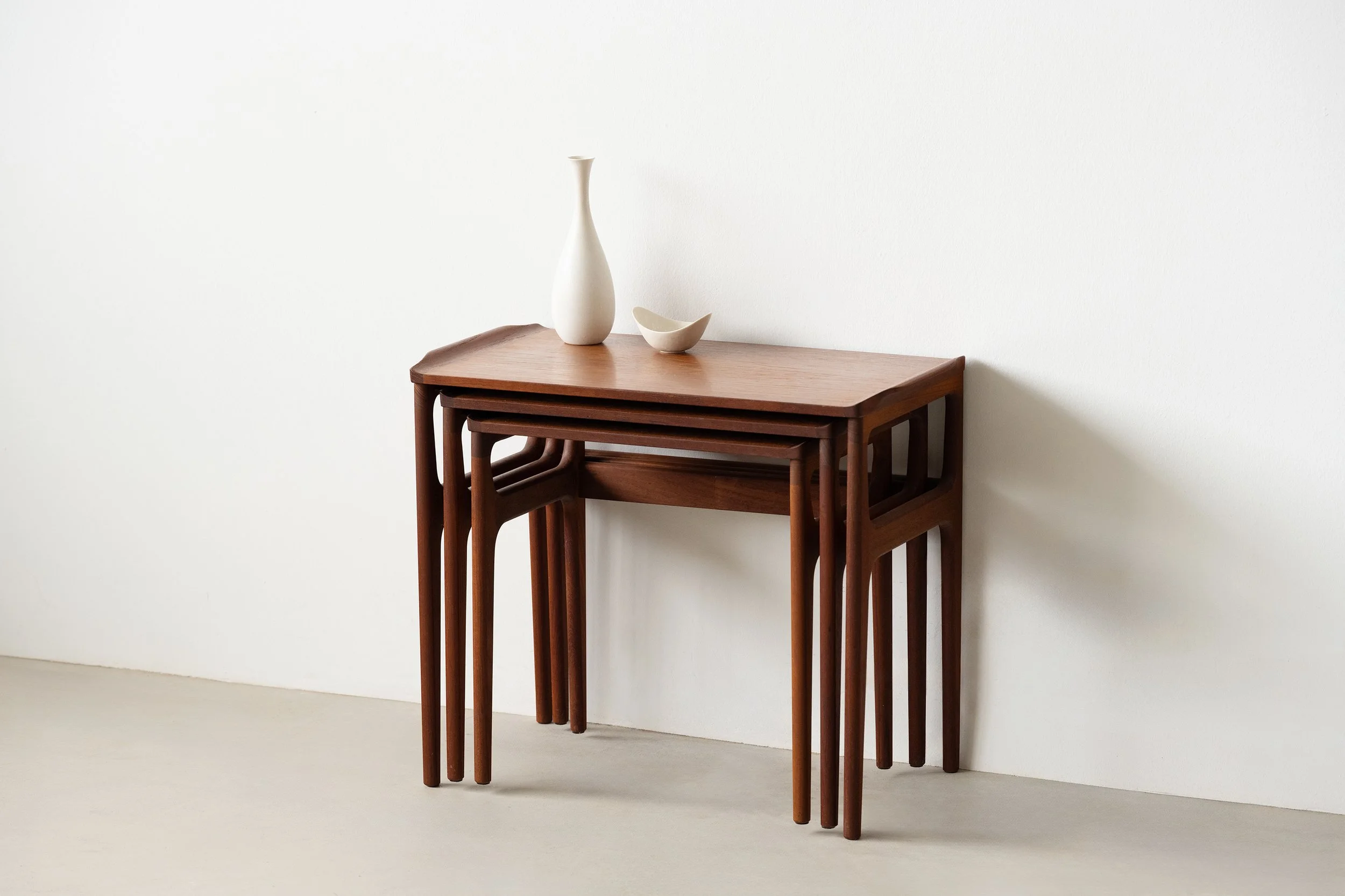 Erling Torvits nest of tables