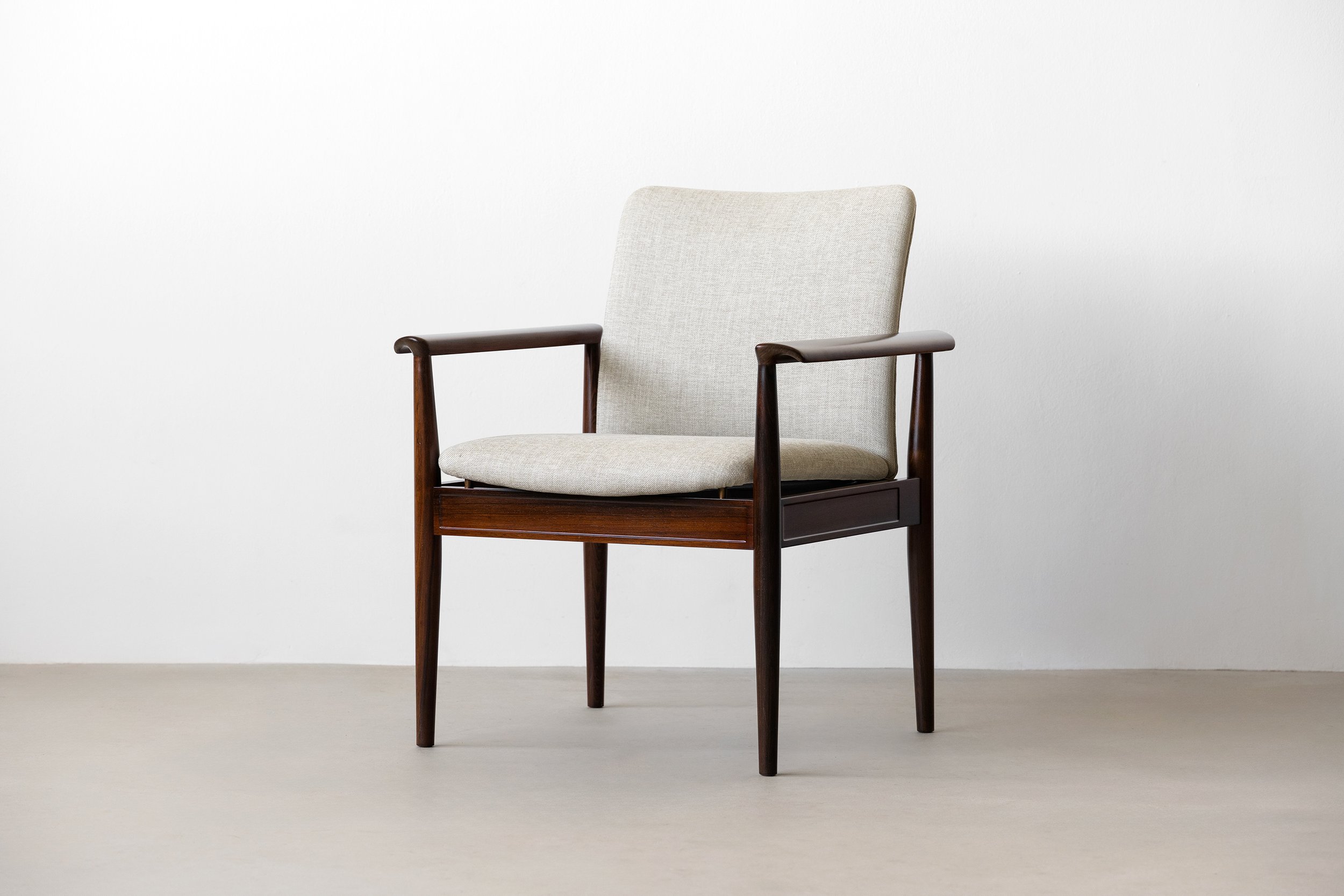 Finn Juhl 'Diplomat' armchair
