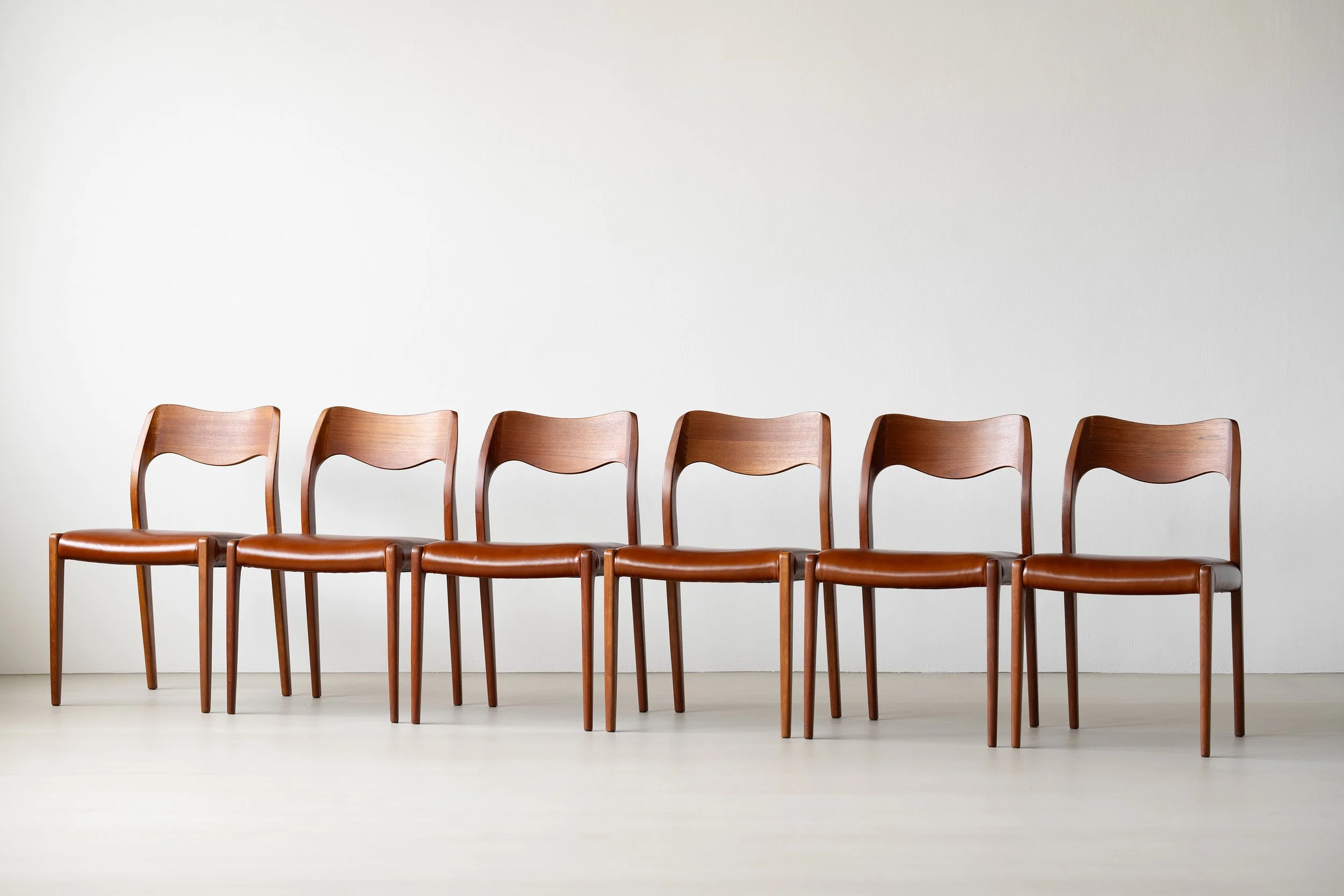 Niels Møller model 71 chairs
