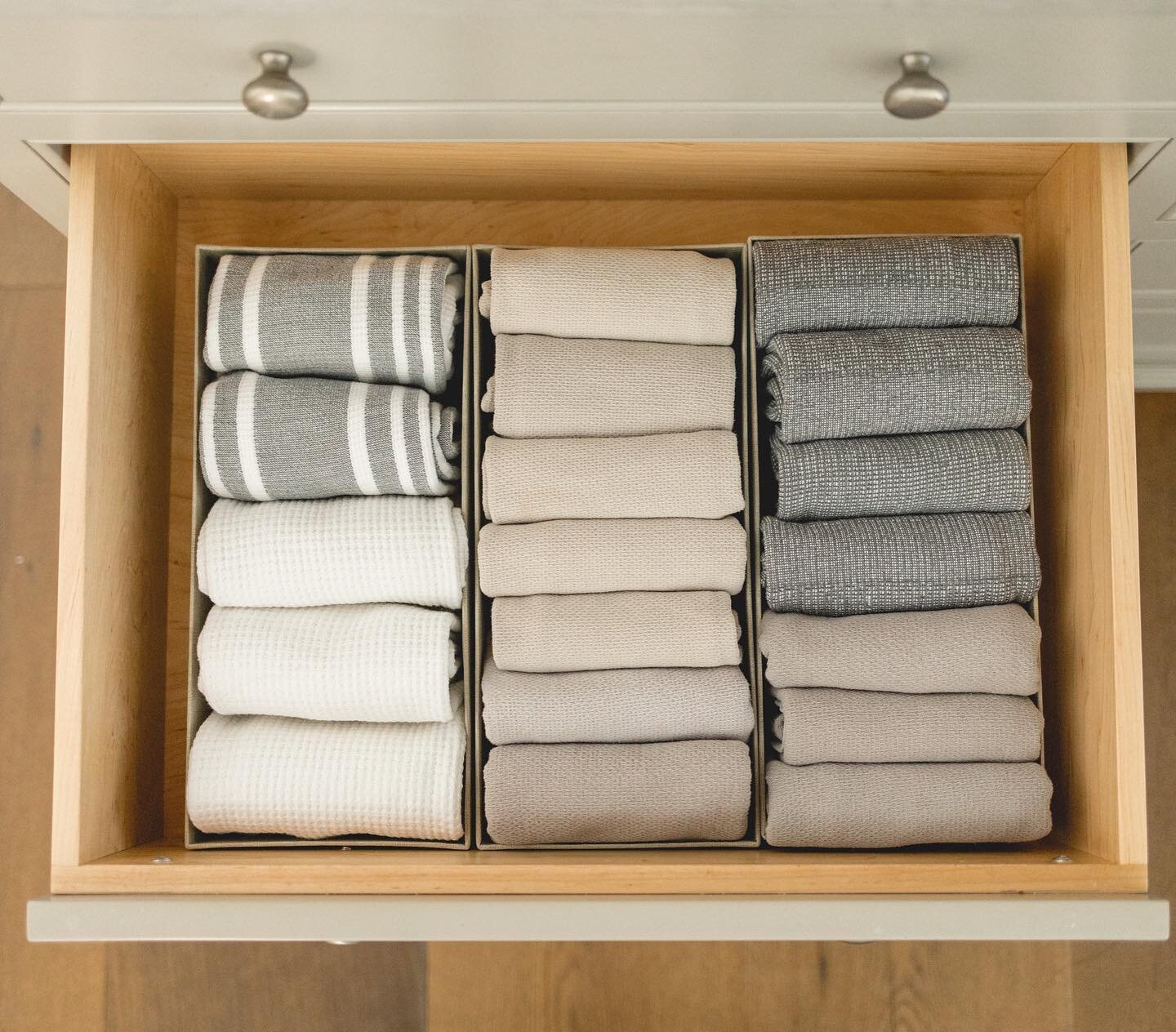 Do you have a favorite set of kitchen towels? I have been using Williams Sonoma towels for years as they last forever and are so soft and absorbent.  I call them the workhorses of the kitchen! 
🧺🫧
Fun fact: I do have a son who likes to wipe up mess