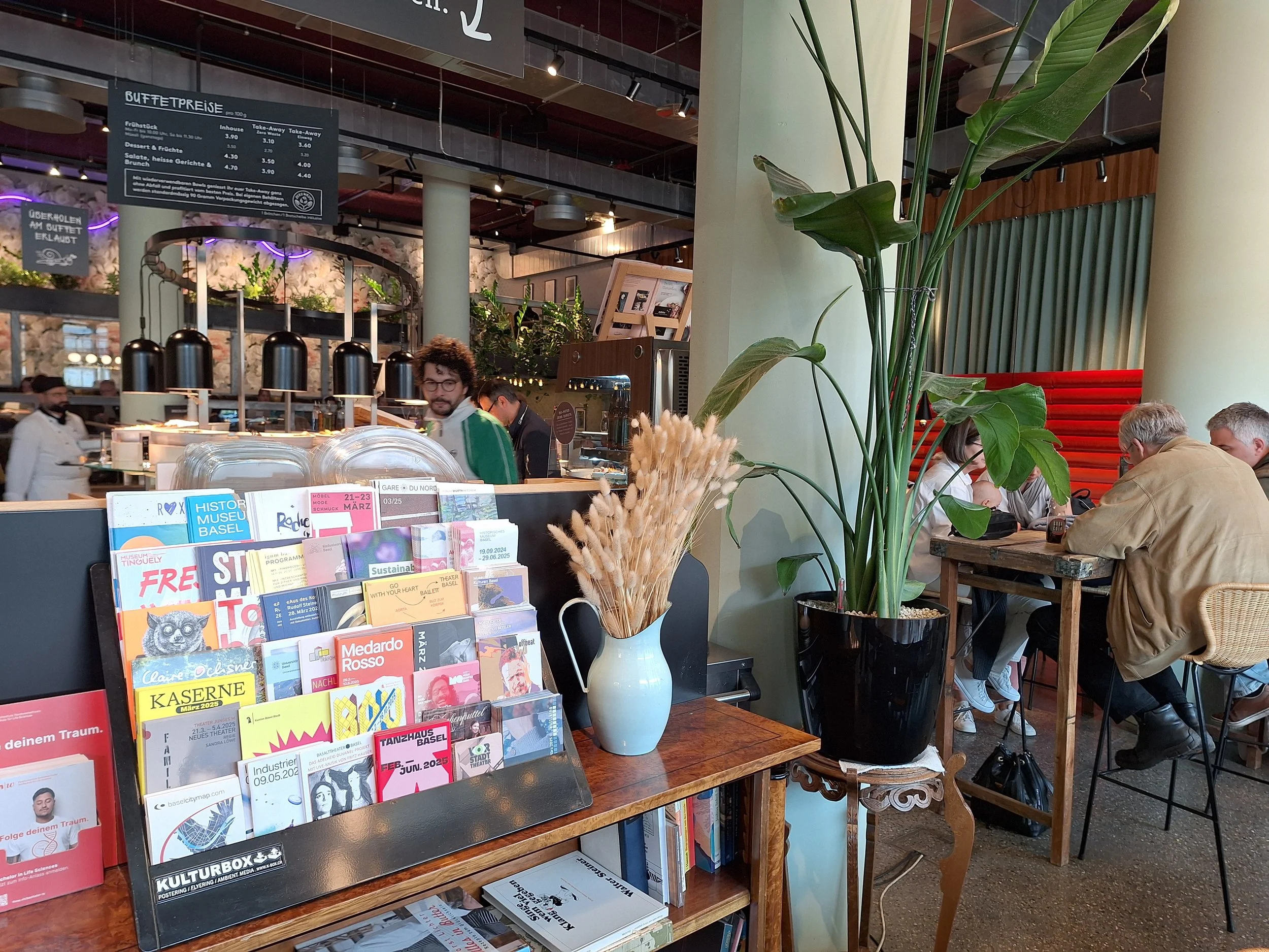 Kulturbox_Kulturwerbung_Flyerdispenser (4).jpg