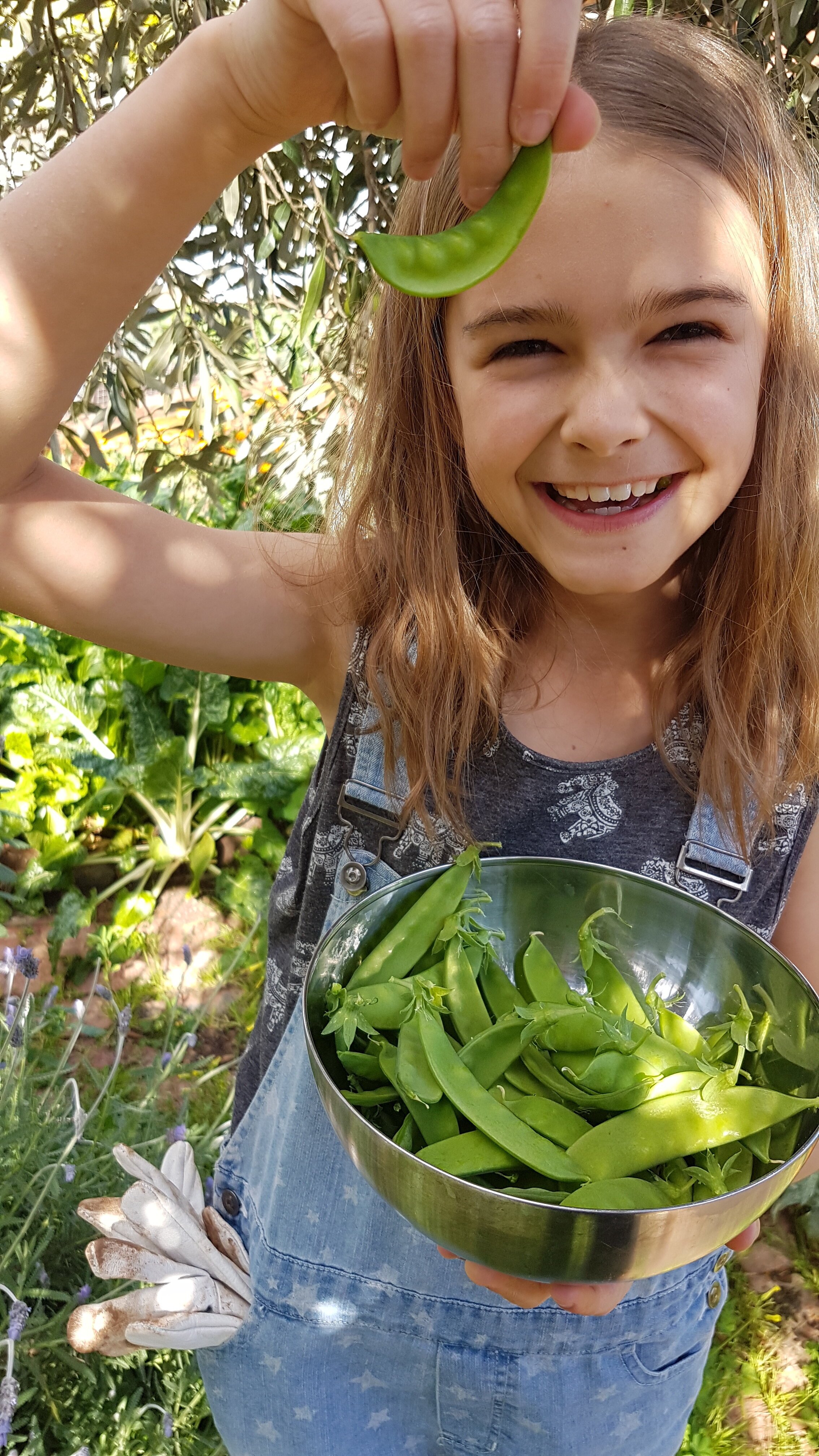 photo 8 - most of all I like picking snowpeas and eating them.jpg