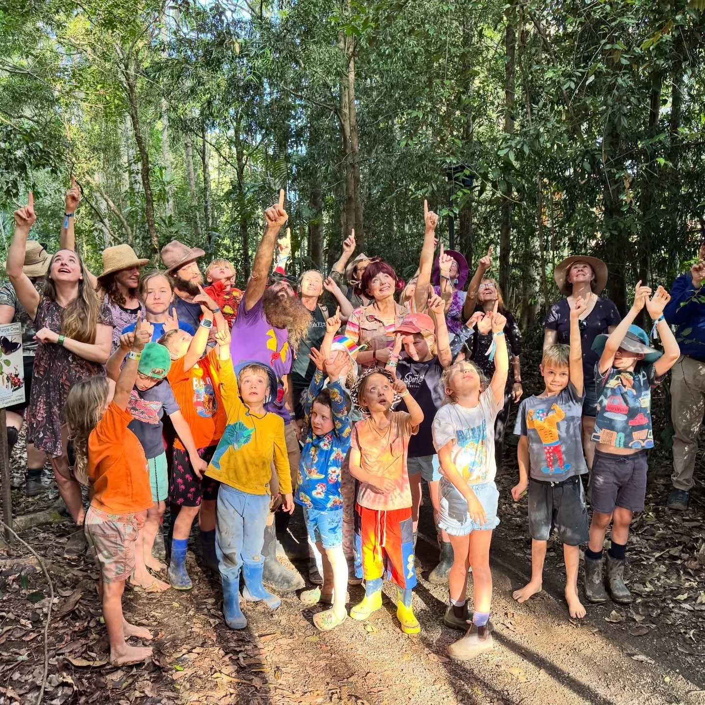 The Mud Pie Kitchen was OPEN for business at @theplantingwoodfordia 🍂🥣🌱
We mixed muddy masterpieces, served up leaf soup, sprinkled flower petals like fancy seasoning &amp; cooked up the most delicious  feasts for the worms over the long weekend ?