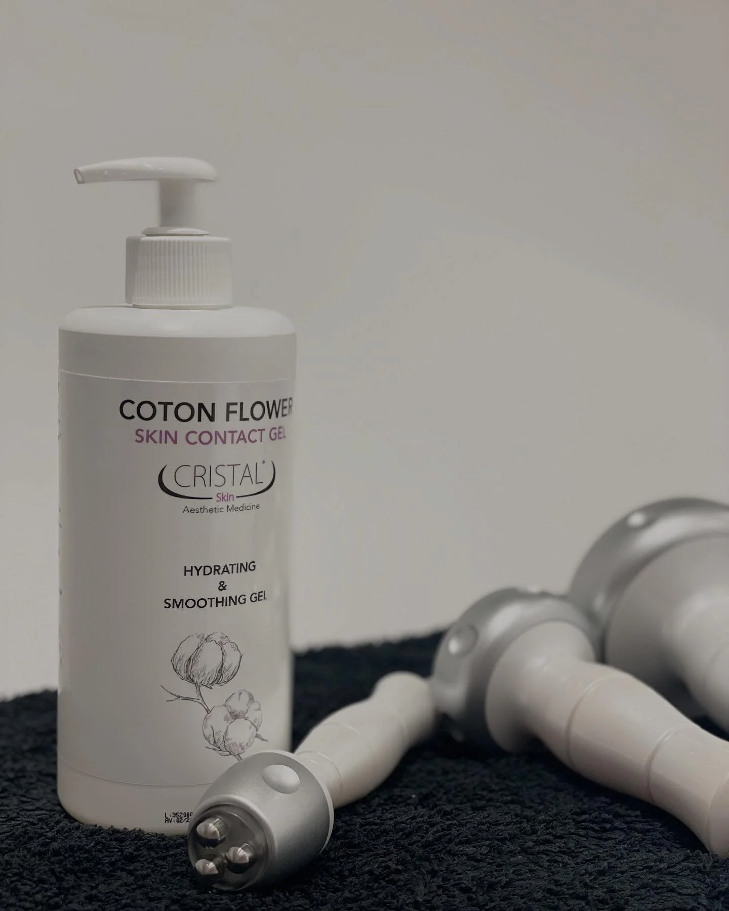 De nouveaux protocoles de soins sont en cr&eacute;ation&hellip; 
Alliance parfaite entre technologies de pointe et expertise.
Tellement h&acirc;te de vous les faire d&eacute;couvrir. @maisonflorianeguille et @lannexe.du.88 
.
.
#radiofrequency #radio