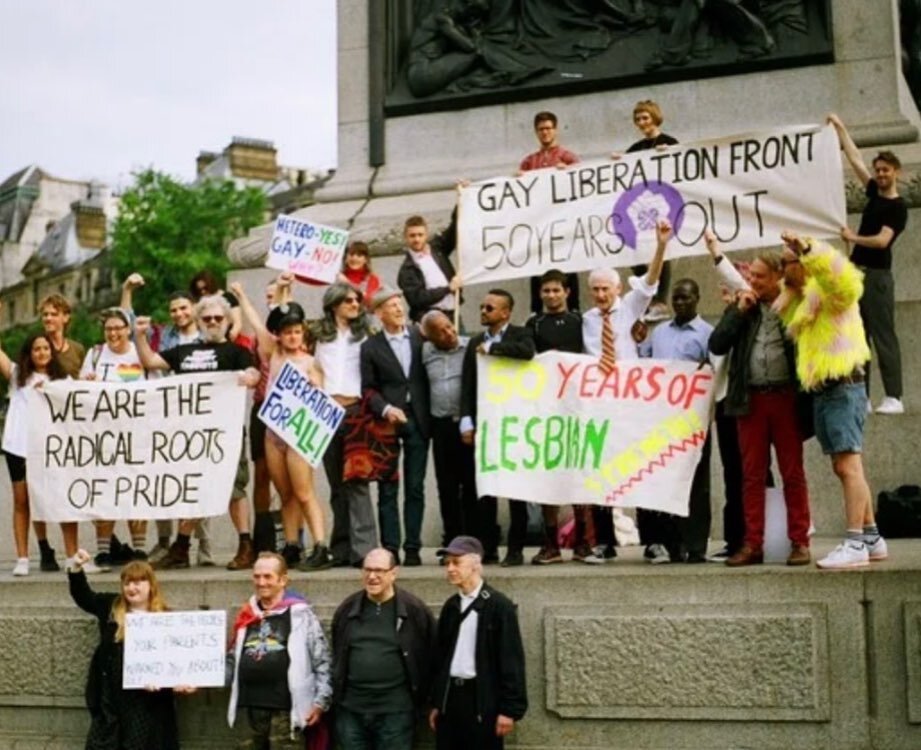 BANNER MAKING WORKSHOP today from 11am at Hay Parish Hall.

All welcome.

Image: THE GLF RELAUNCH IN JUNE OF 2019. 
 📷 RAY MALONE

#haypride #ruralpride #pridemonth2022 #pridemonth #pridewales #pridemonth #pridecymru 

This