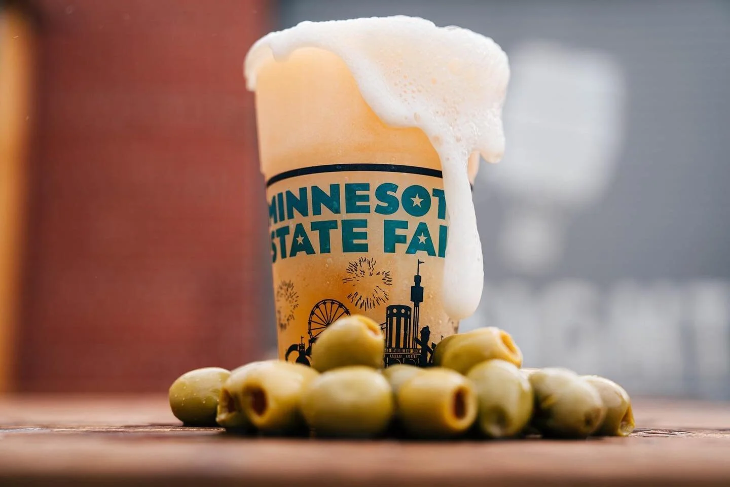 M I D W E S T  M A R T I N I 🫒
This olive-infused golden lager is a nod to the classic Midwest Martini and is sure to be endlessly satisfying. 5% ABV. 15 IBUs. Brewed in Minneapolis, Minn., by @insightbrewing.