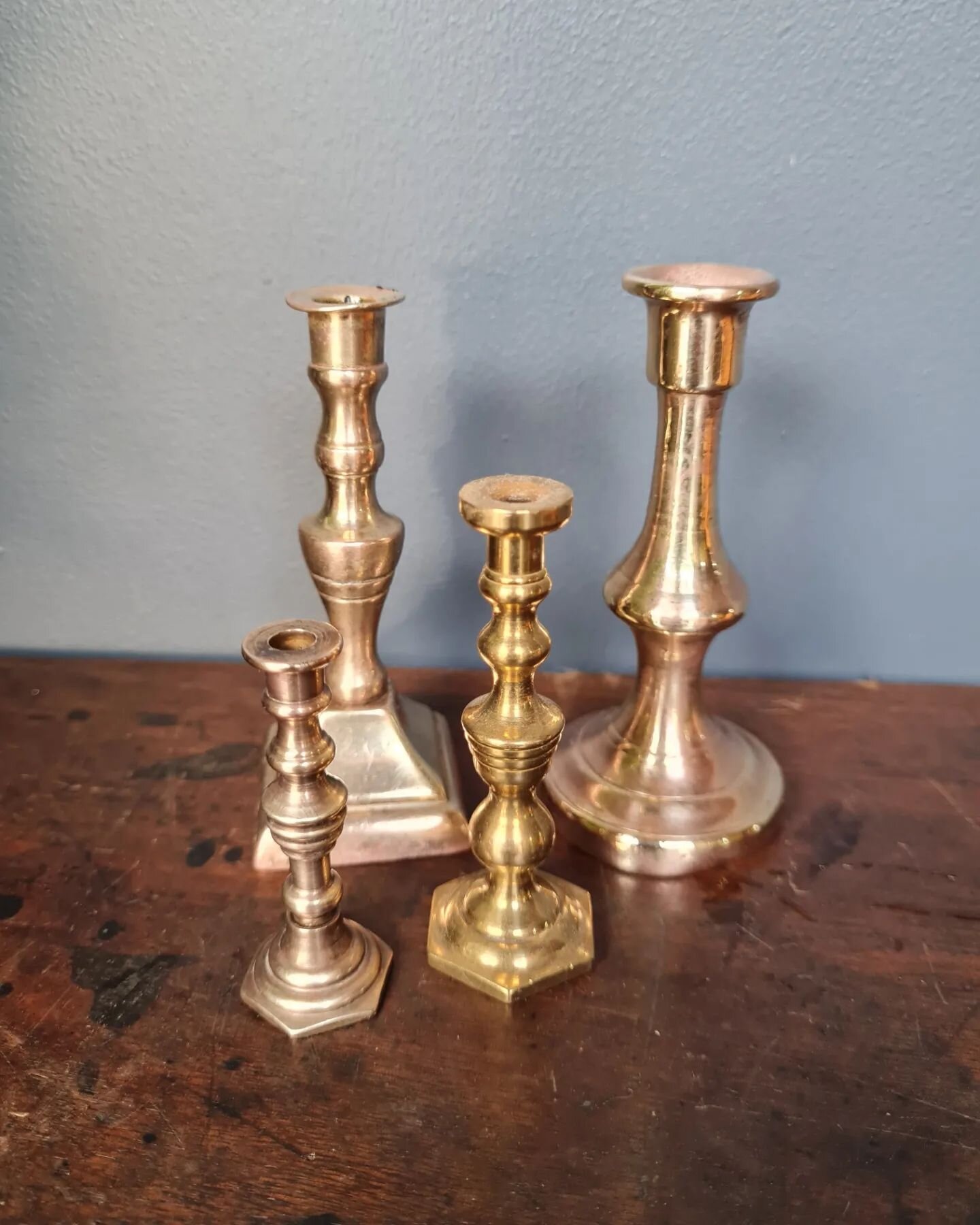 Collection of very small antique &amp; vintage candlesticks.&nbsp; All brass.&nbsp; $35
Postage $9.70 Australia wide.
Comment sold to purchase &amp; we will reply &amp; message to confirm.
We are always happy to combine postage.