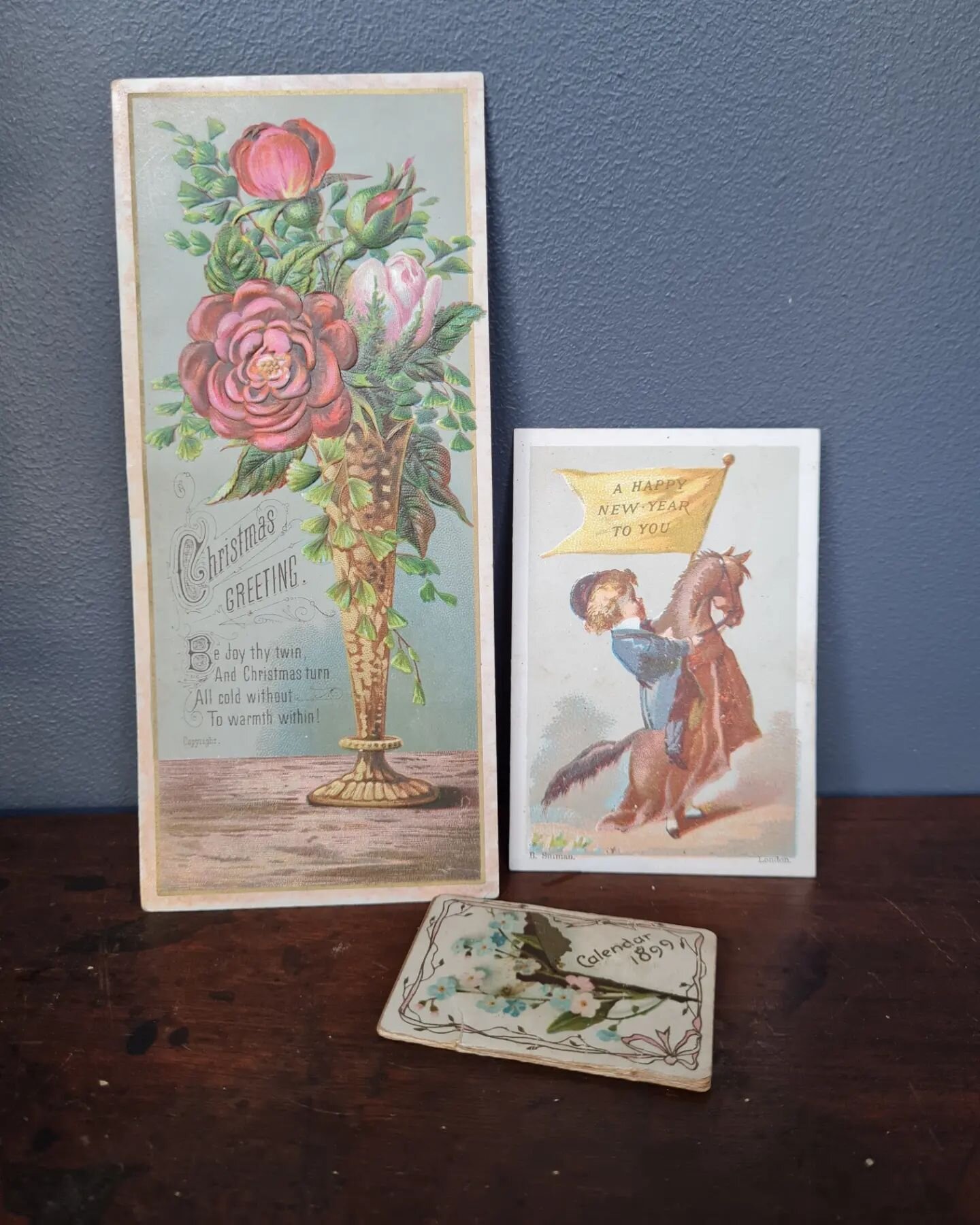 Three little pieces of history.&nbsp; Late Victorian,&nbsp; A Christmas Greeting with pressed paper and a super cute Happy New Year.&nbsp; The third is a small pocket calendar dated 1899. $18 the three.&nbsp;
Postage $5.50&nbsp; Australia wide.
Comme