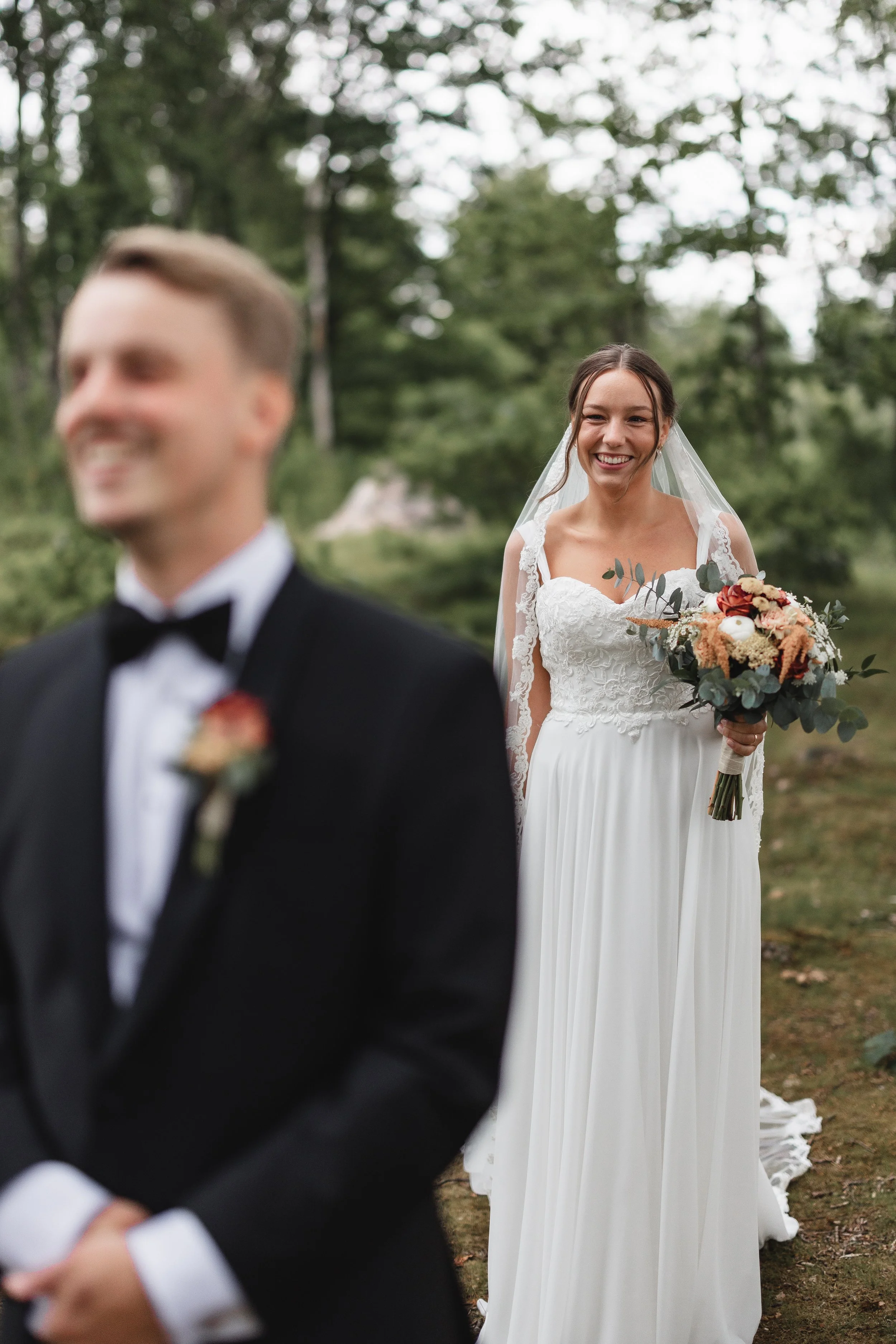 First look före vigsel i Skåne – bröllopsfotograf