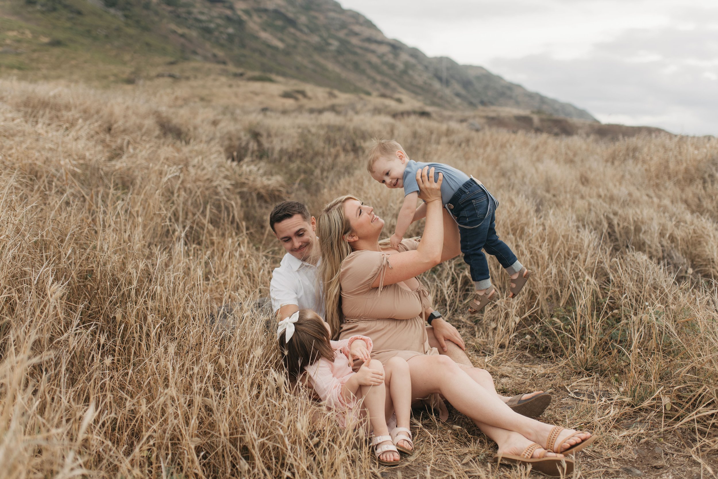 North Shore Maternity Photographer | Oahu Hawaii | Pregnancy Announcement