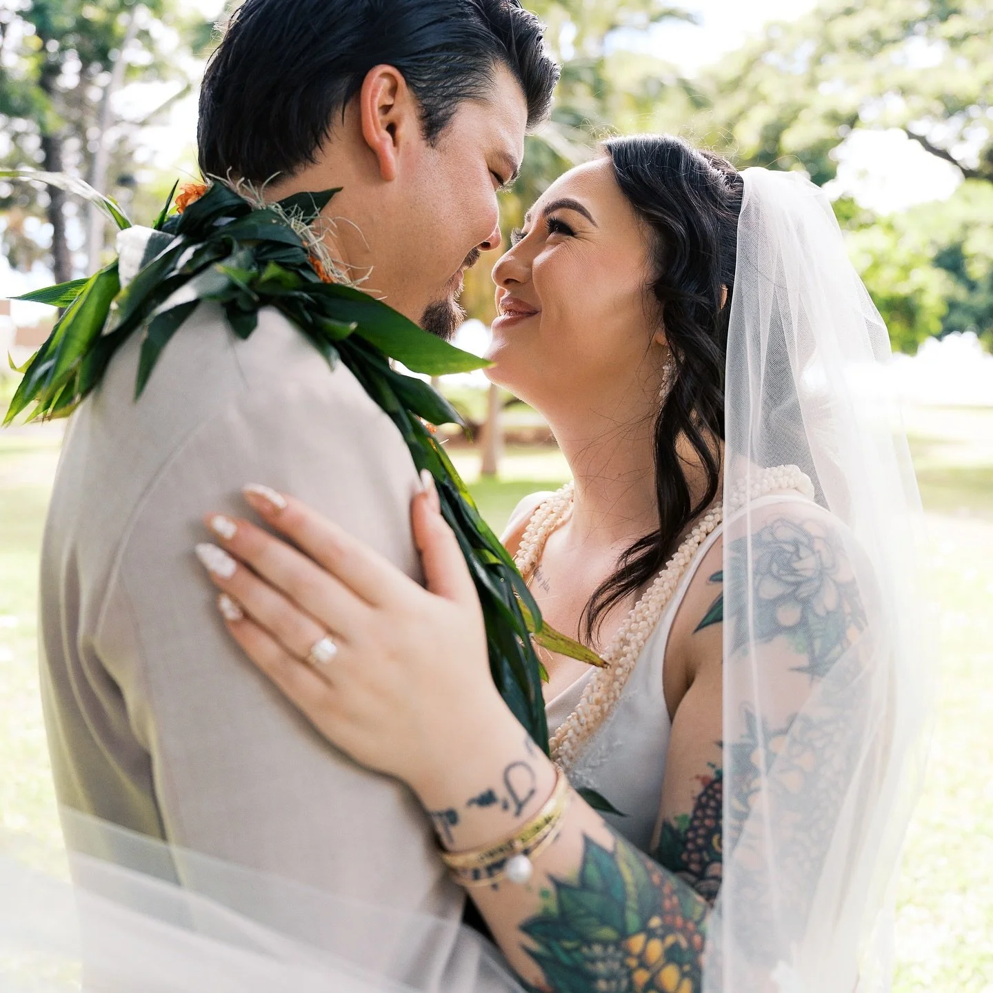 A little sneak peak for A + A special day ✨

#oahuweddingphotographer #oahuwedding #hawaiiweddingphotographer #weddingphotographer