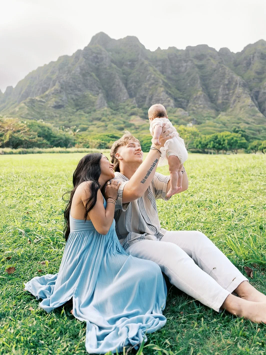 a moment full of baby cuddles 

sweetest lil moments