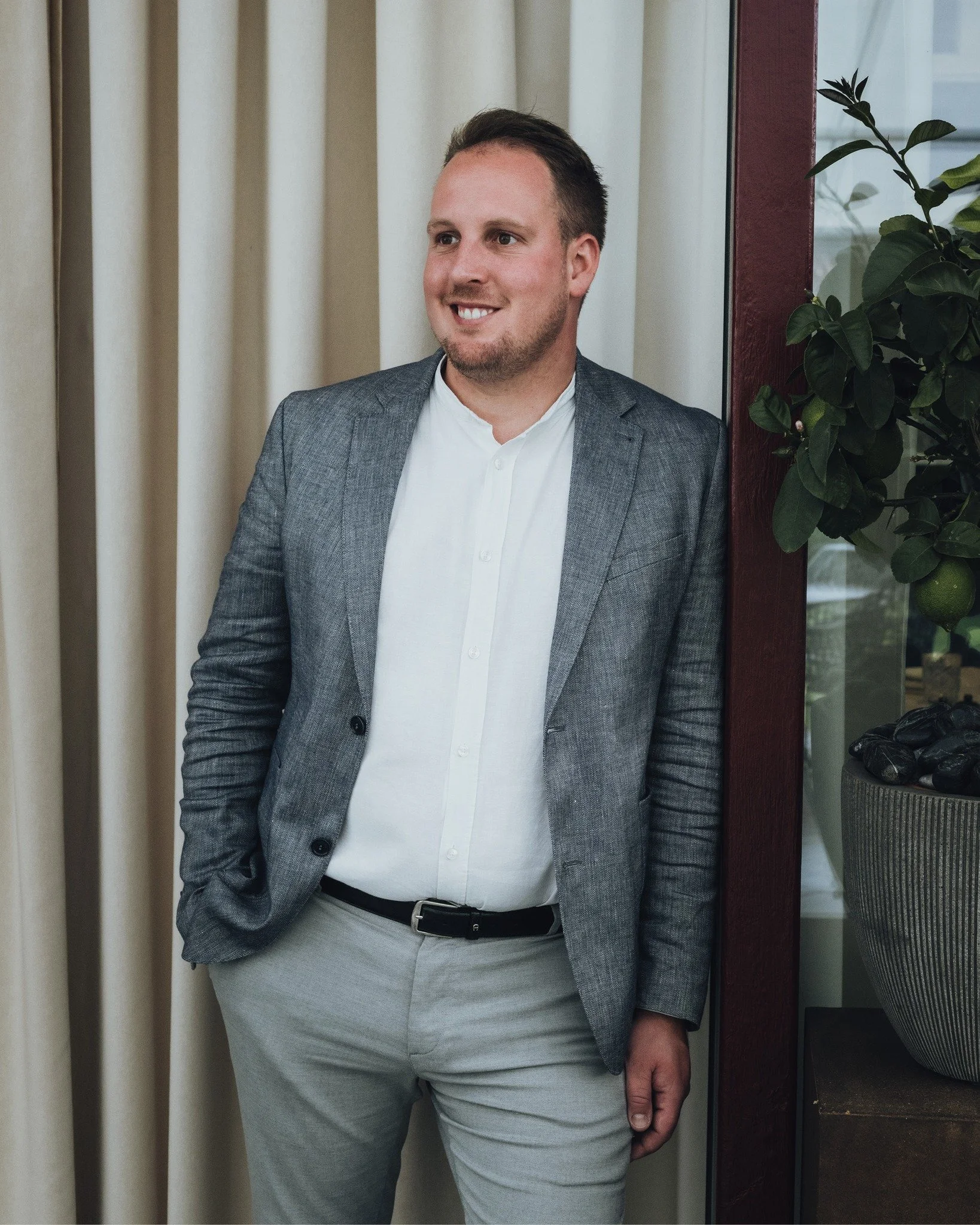 HAPPY 30, JAKOB! 🥂
Heute stoßen wir auf unseren Chef an – danke für all die Momente voller Genuss, Freude und AMORE. 💛
#happybirthday #animobyaigner #30andthriving