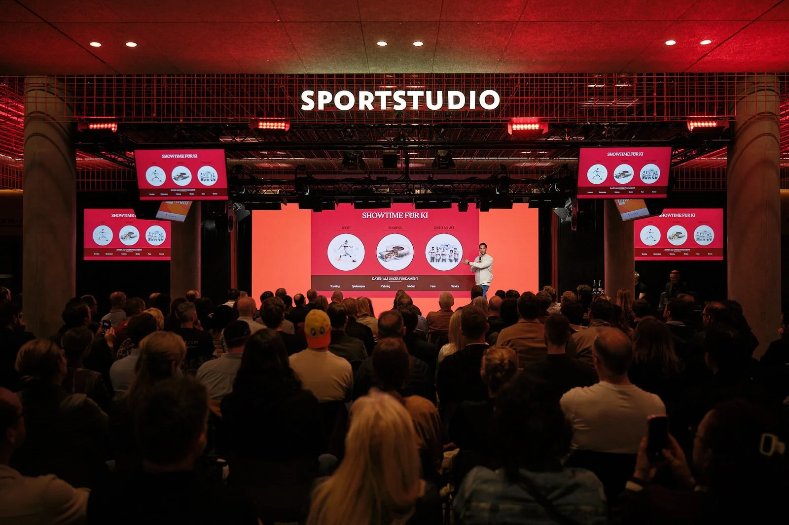 ki-night-mhp-arena-stuttgart-speaker-eventfotograf-008.jpg