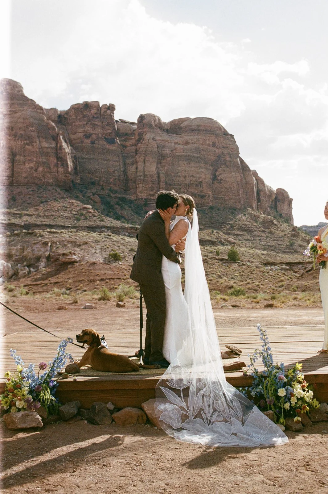 ZoeConnorWedding_RedEarthMoab_MadisonKatlinPhotography-3-117.jpg