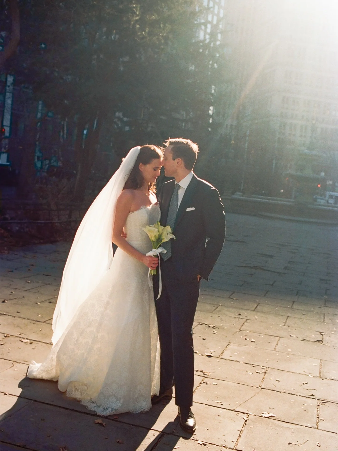 Warmth on a winter day - NYC, 2025

#weddingphotos #weddingphotography #filmphotographer #filmweddingphotographer