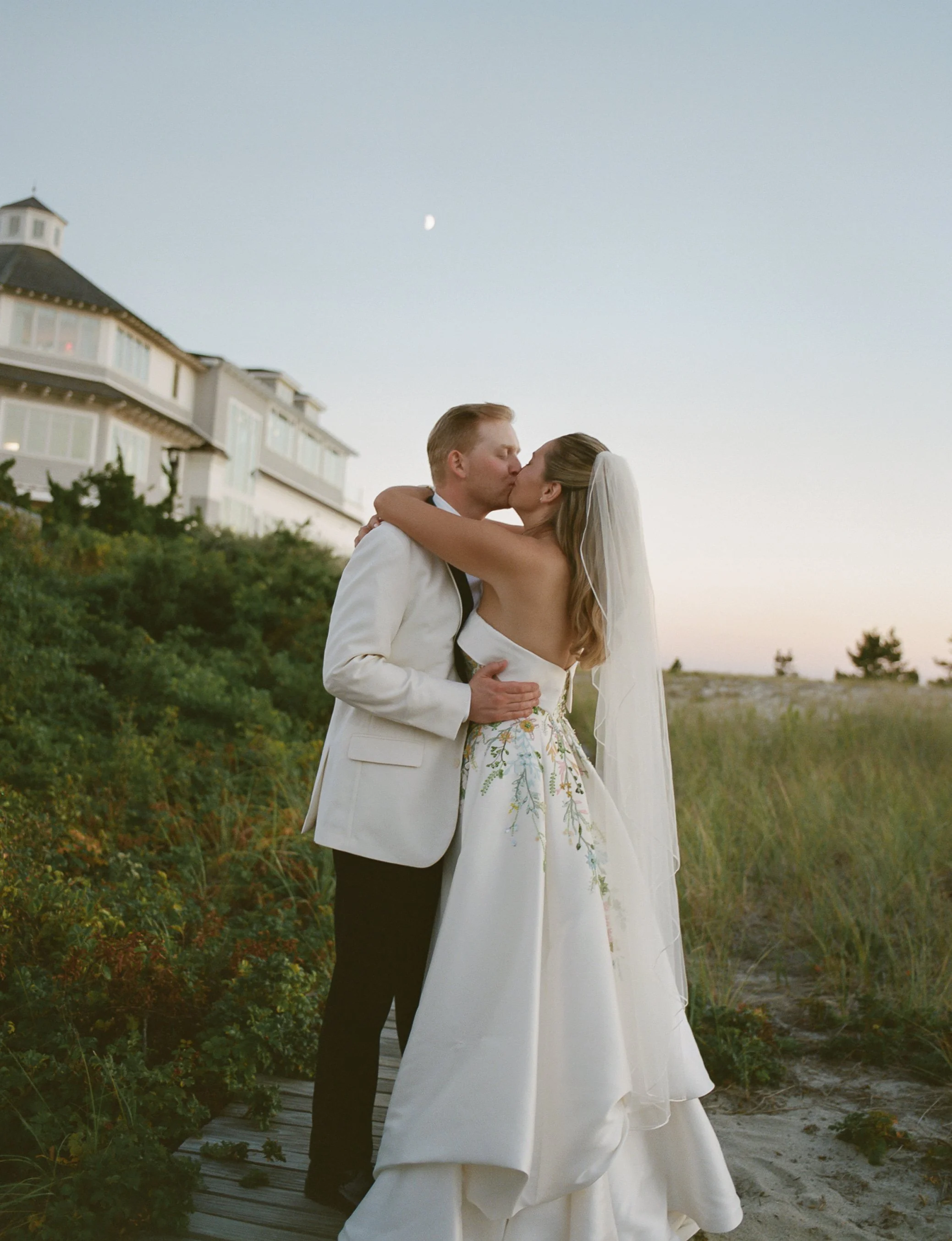 WychmereBeachClubWedding_MadisonKatlinPhotography-87.jpg