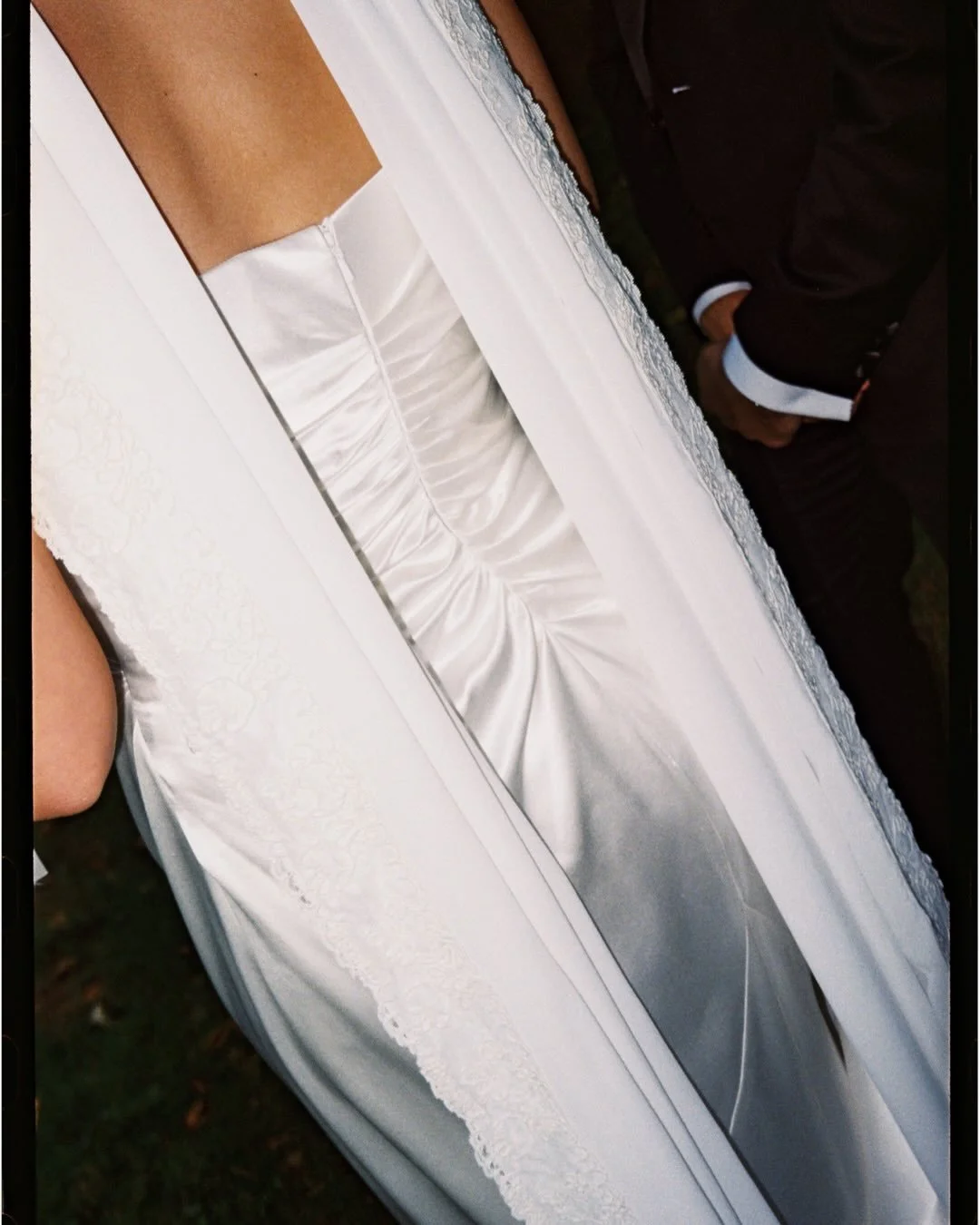 〰 
🔎: appleford estate wedding, documentary style photography, nyc film photographer, long island wedding photographer, philly wedding venues