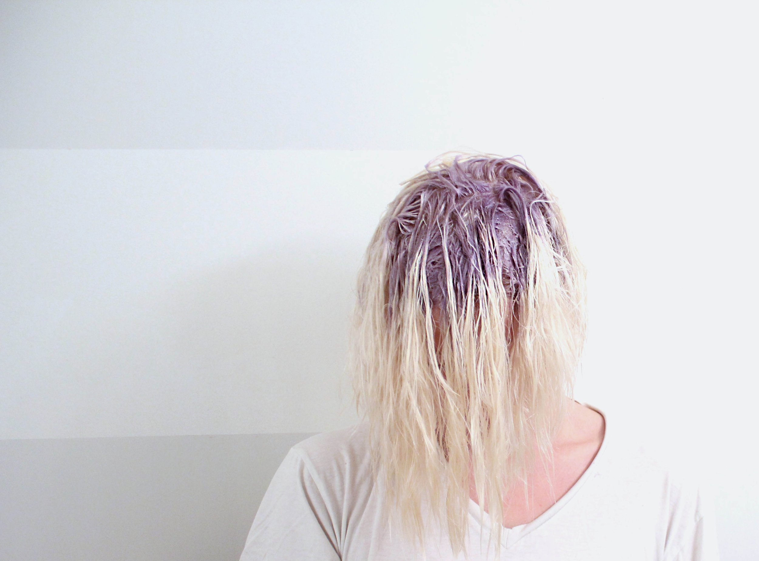 DIY PLATINUM BLONDE HAIR — A conscious lifestyle blog