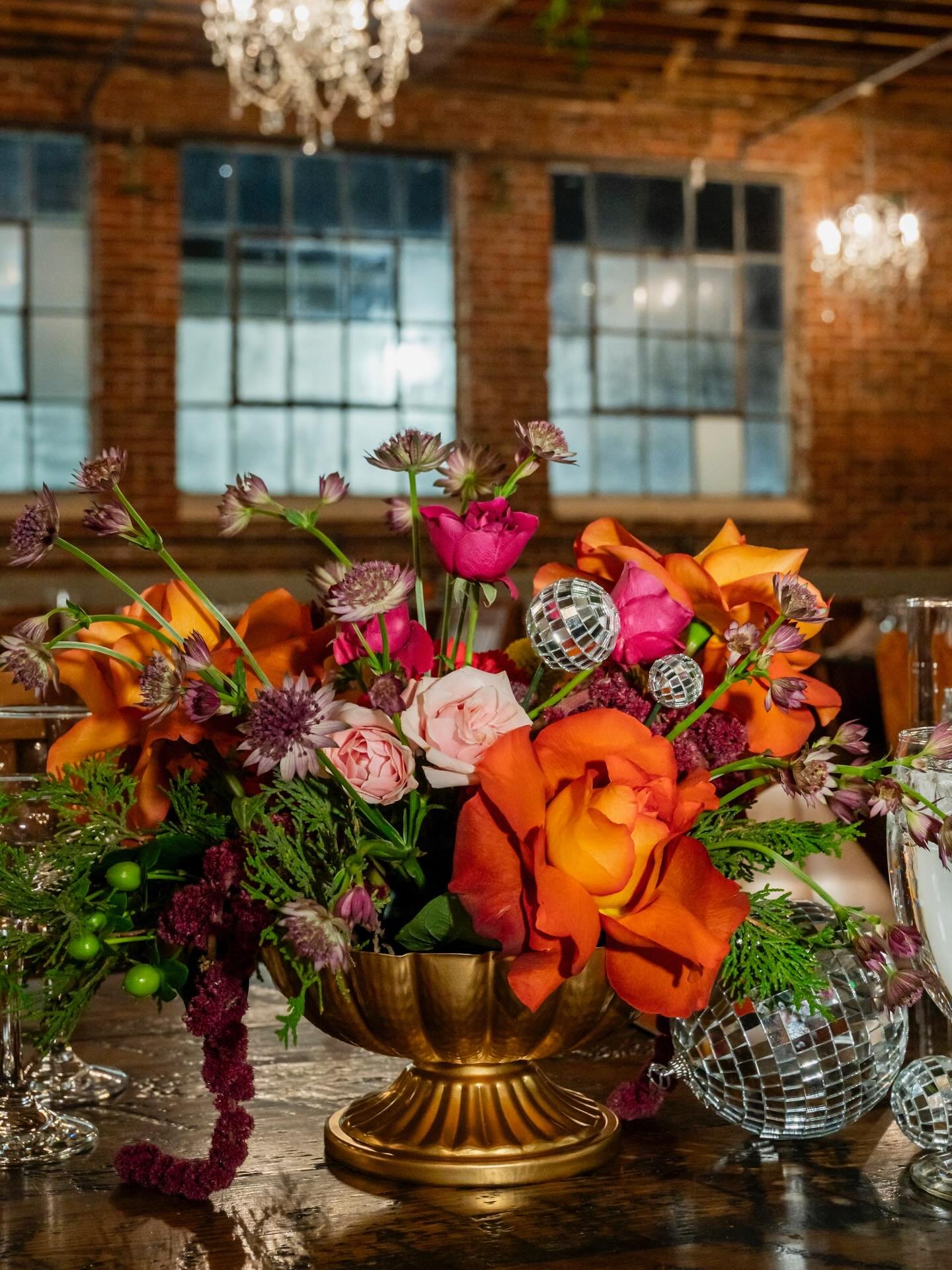 This team made holiday magic happen

Venue: @mossdenver
Photography: @alldigitalphotoandvideo
Rentals: @eventrents @dizzyandjayneco 
Catering: @cateringbydesignco 
Floral Design: @brooksfloral &mdash; grateful for the best design collaborators @honey