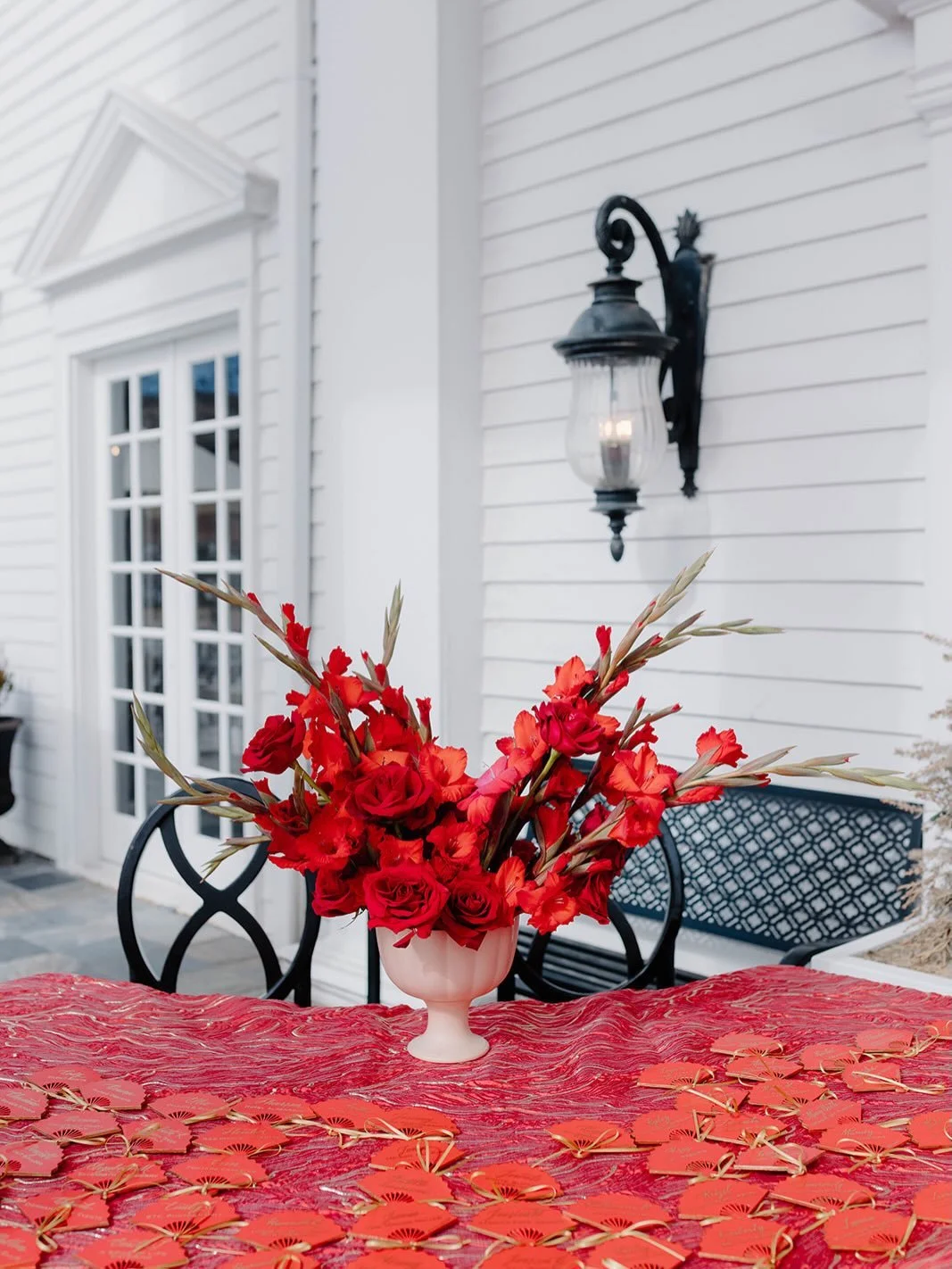 On Wednesdays, we wear red. ❤️🏵️🧨💃 More from WIPA Q1: Red Fortune Favors Forever 

#coloradoflorist #denverflorist #eventvenue #flowerstagram #denverflorists