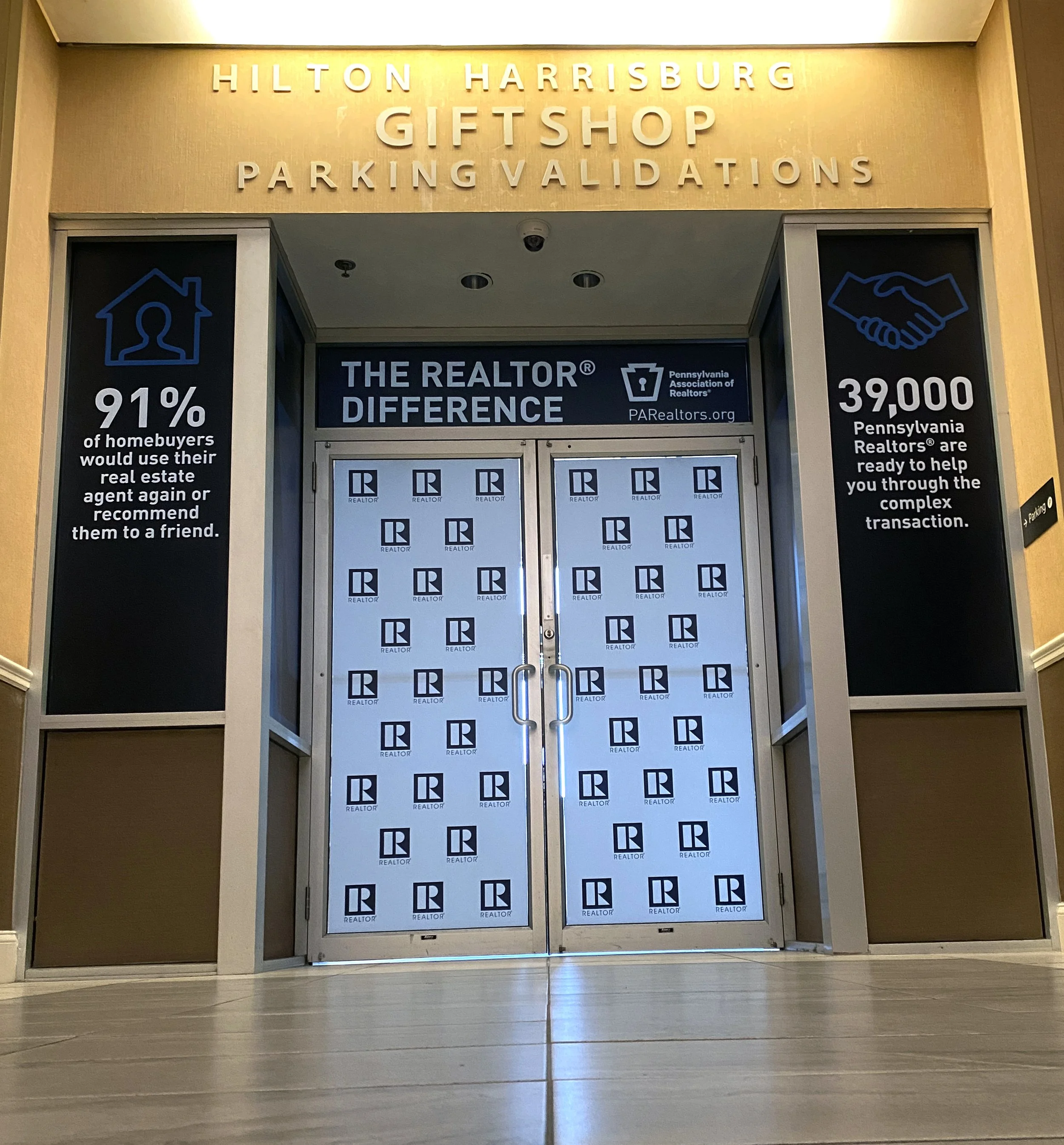 Hilton Harrisburg Gift Shop