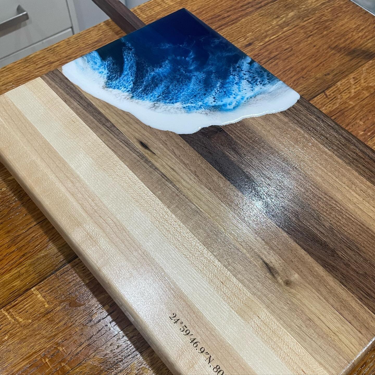 Wave 🌊 boards #charcuterieboard #epoxyresin #ocean #chicago #maple #walnut #yellowheart #homegoods #customengrave