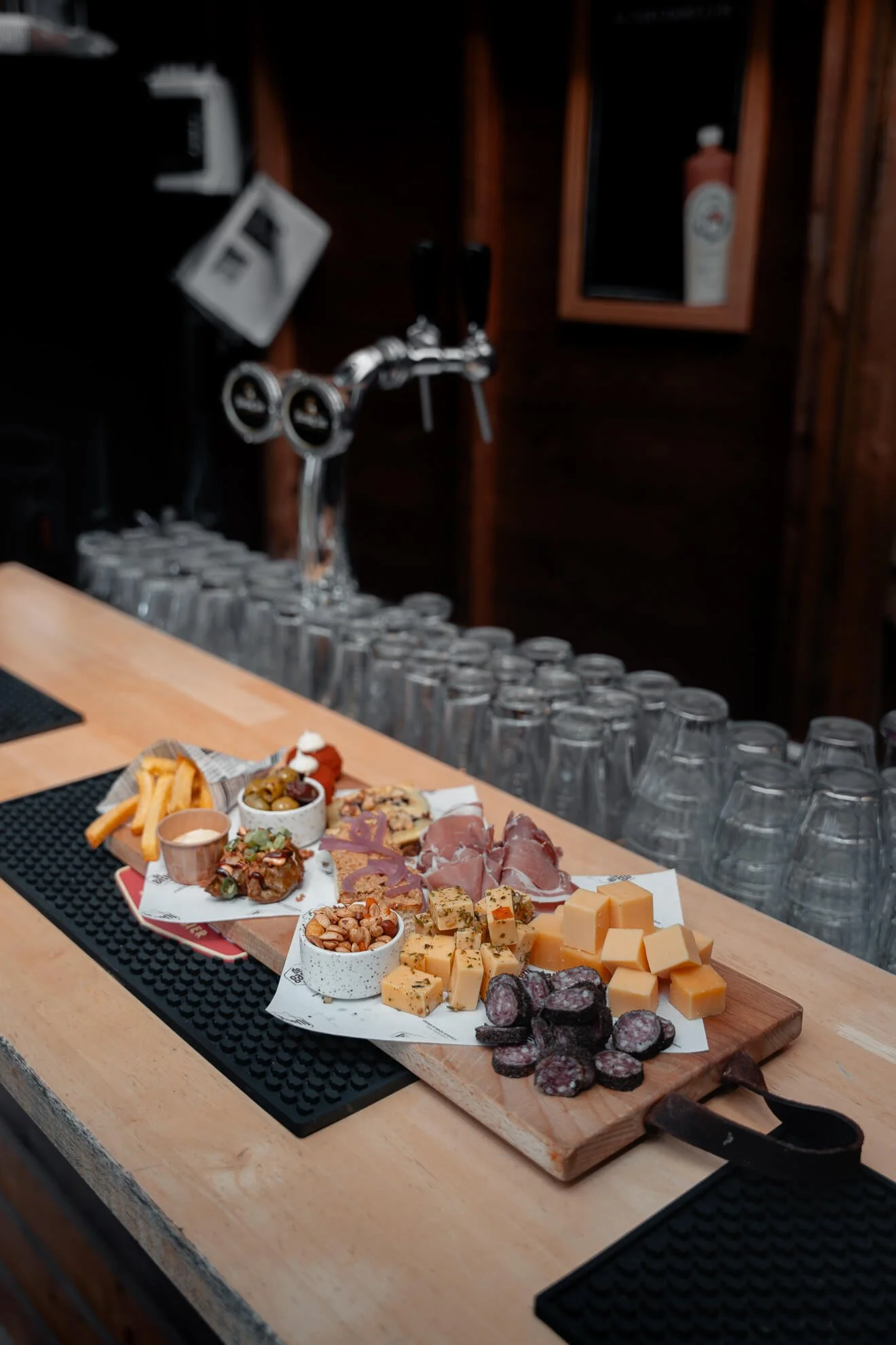 Prise d'Eau Golf Tilburg - Borrelplank.jpg