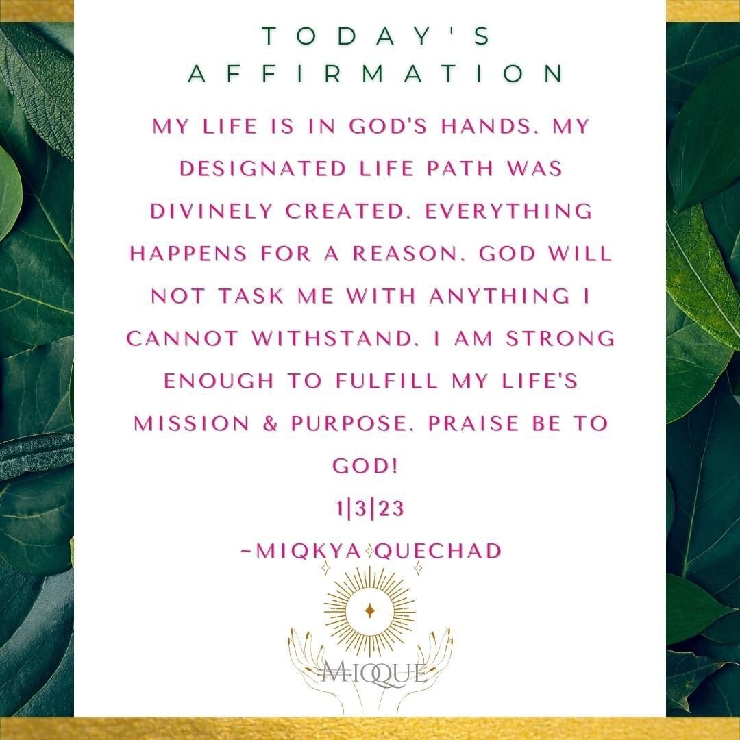 Everything happens for a reason. God has a divine plan for your life!✨🤍
*
You are strong enough💪🏽💯
*
For more affirmations FOLLOW US @miqque.co
*
*
#praisebetogod #staytrue #beyourself #faithoverfear #godislove #affirmations #spirituality #angeln