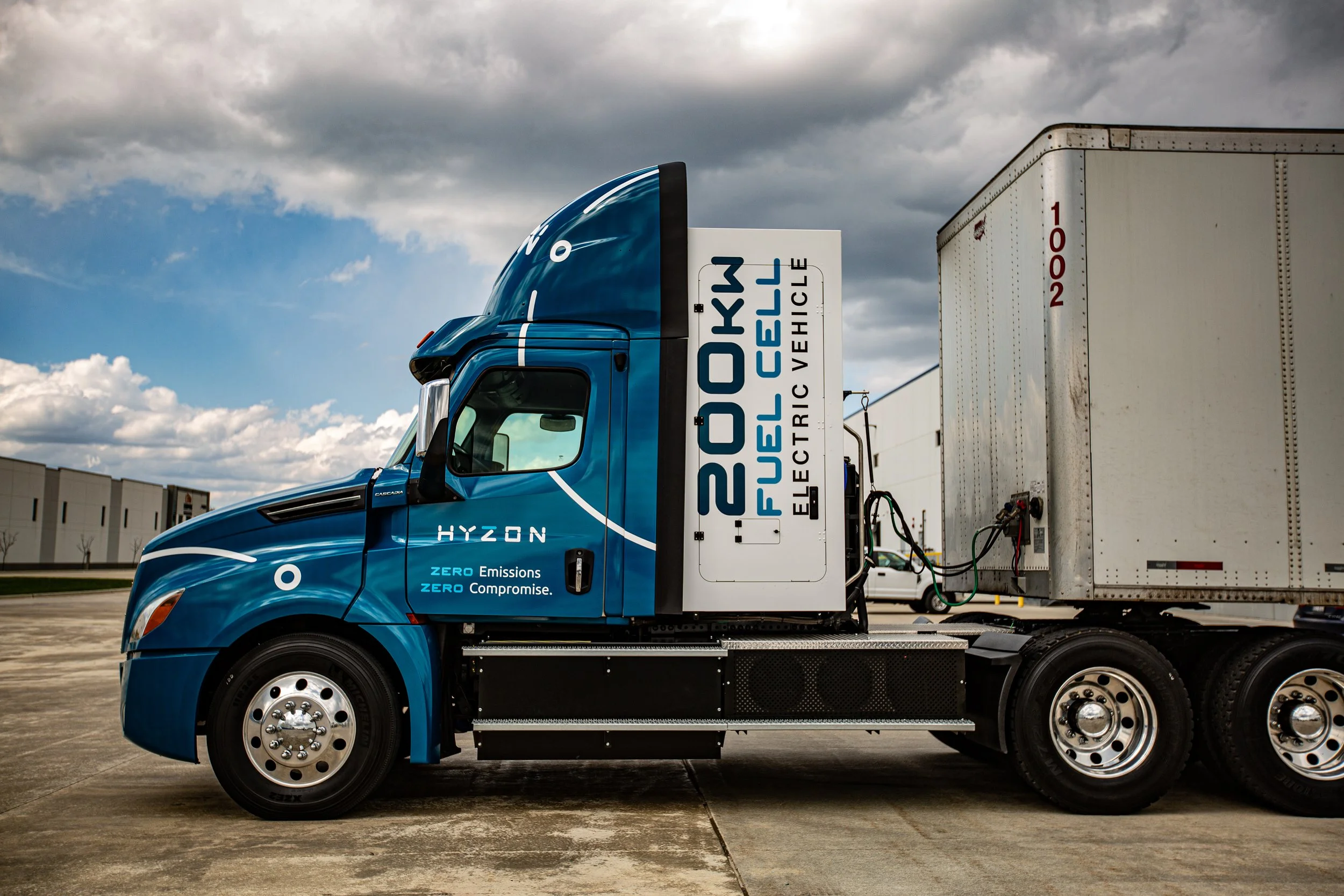 Hyzon Class 8 Freightliner Zero Emission, HydrogenPowered Vehicle