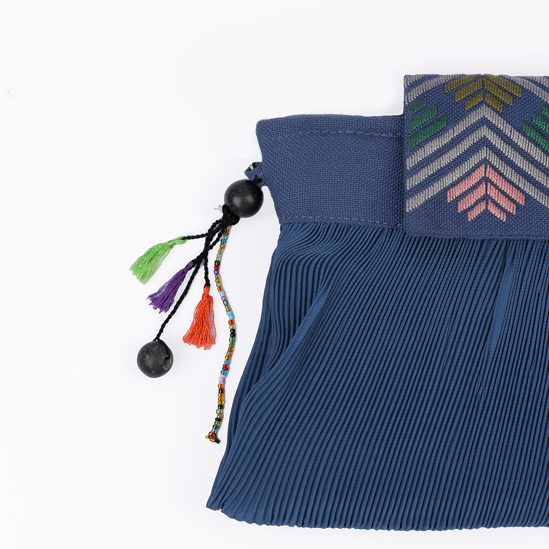 1080x1080- Burkha Bag Tassel.png