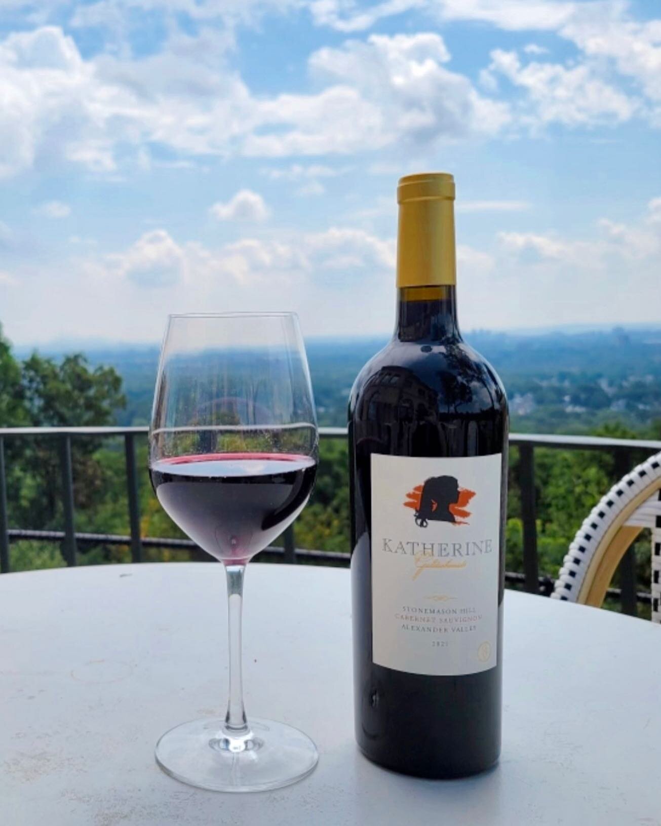 Come wine down this #NationalRedWineDay with a glass on the patio. 🍷 

[Pictured here: 2019 K. Goldschmidt, Alexander Valley, CA]

____
#wine #sundayfunday #cheers #restaurant #nj