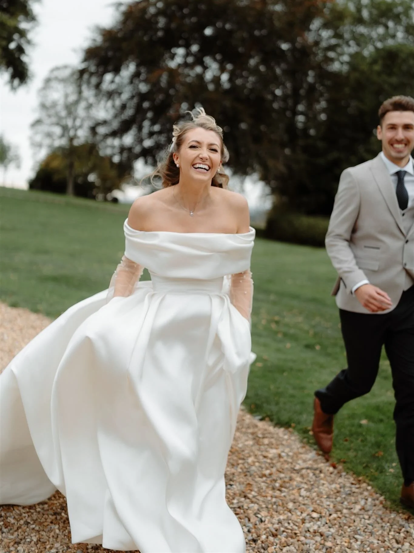 Tiffany and Luke ❤️

A huge congratulations on your beautiful wedding at @coombelodgeblagdon and a huge thank you for having me capture all of the love and laughs! 

Photography: @xantheweddings 
Venue: @coombelodgeblagdon 
Mua: @roxiemakeupuk 
Hair: