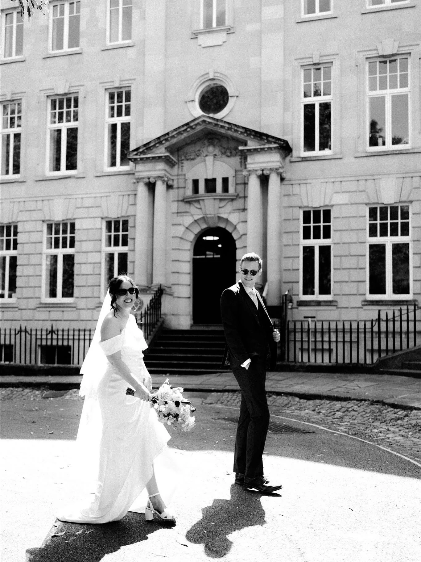 Aimee and Duncan ✨

Check your inbox as you have mail ✉️❤️

A rare all black and white post from me but these two were too stylish to not have a totally monochrome feature. Black and white images are some of my favourites particularly for city weddin
