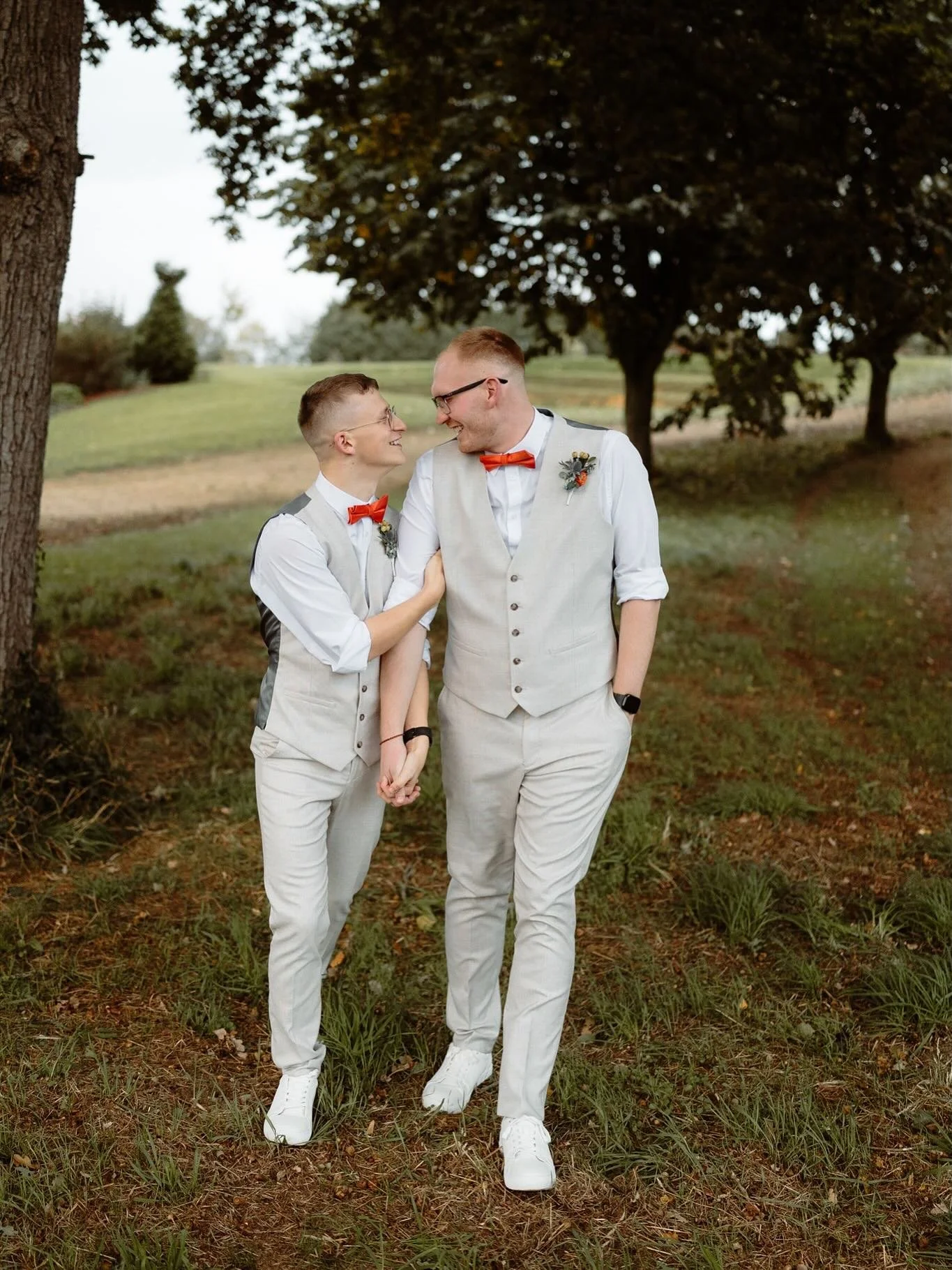 Ash and Charlie ✨

 I am so grateful to have been a part of your wedding journey.
From belting musical numbers in the morning, to crying with your speeches, and getting trapped in a Macarena vortex on the dance floor 🤣

I truly had the most wonderfu