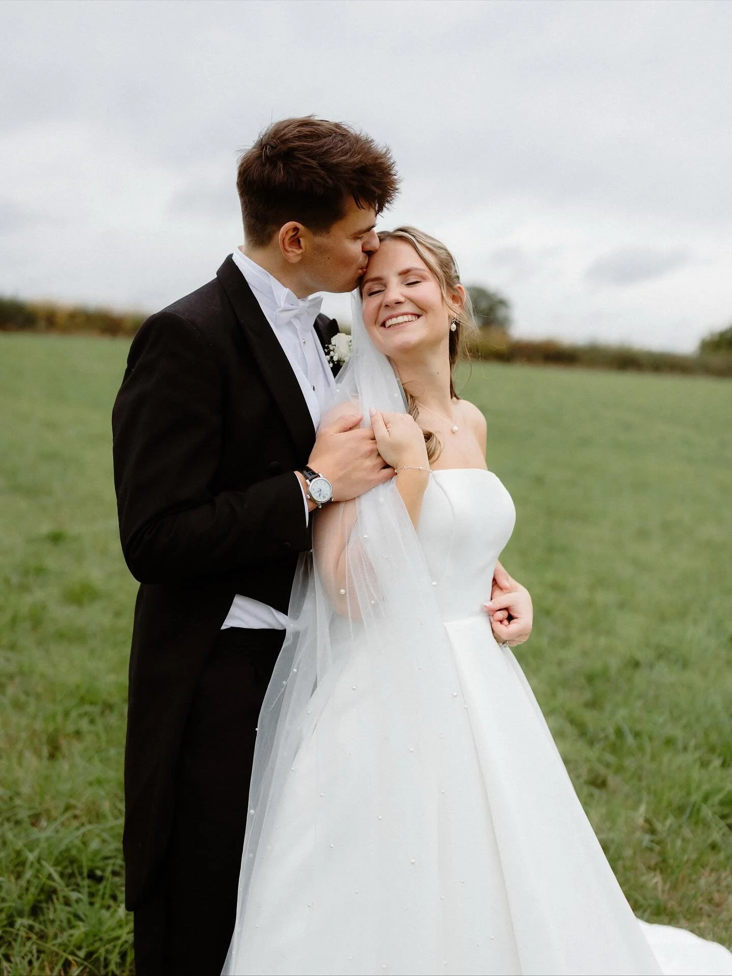 The Drewetts! 💕

We had the most perfect autumn day at @pristonmill near Bath yesterday after a wonderful, emotional ceremony at Christ Church Clifton. 

Such a pleasure to be there for this beautiful couple and to be surrounded by so much love and 