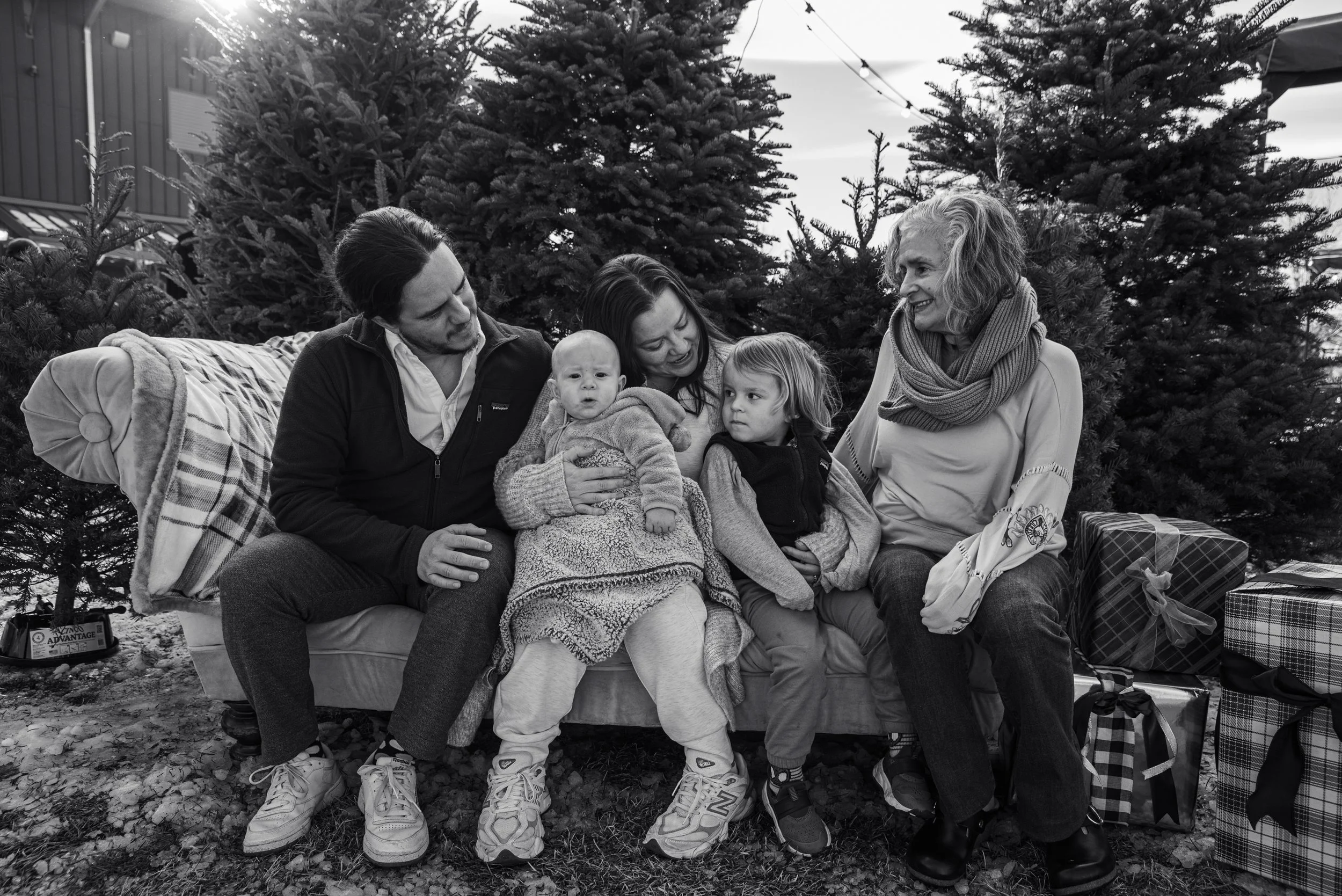 Dani & Family-35.jpg