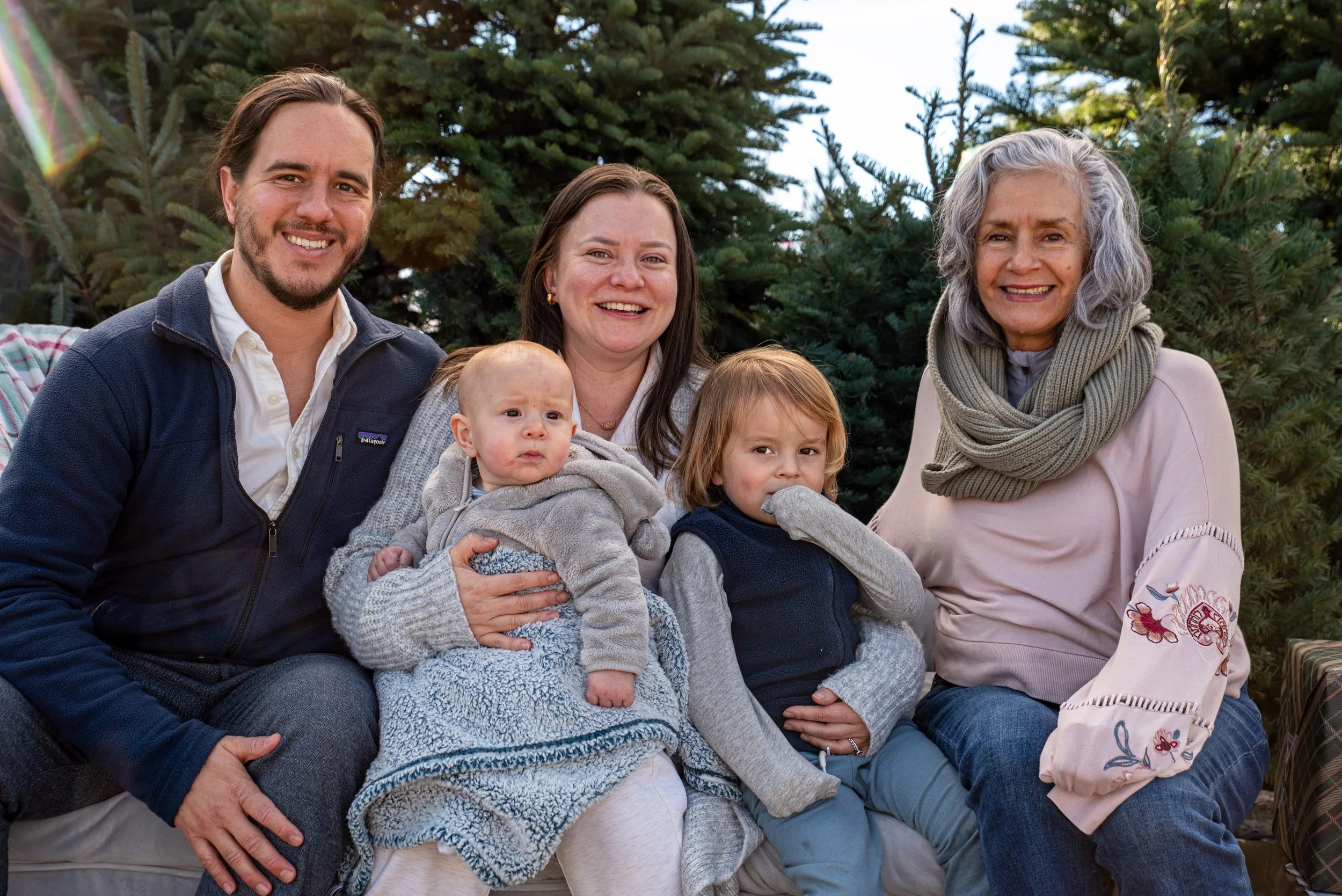 Dani & Family-24.jpg