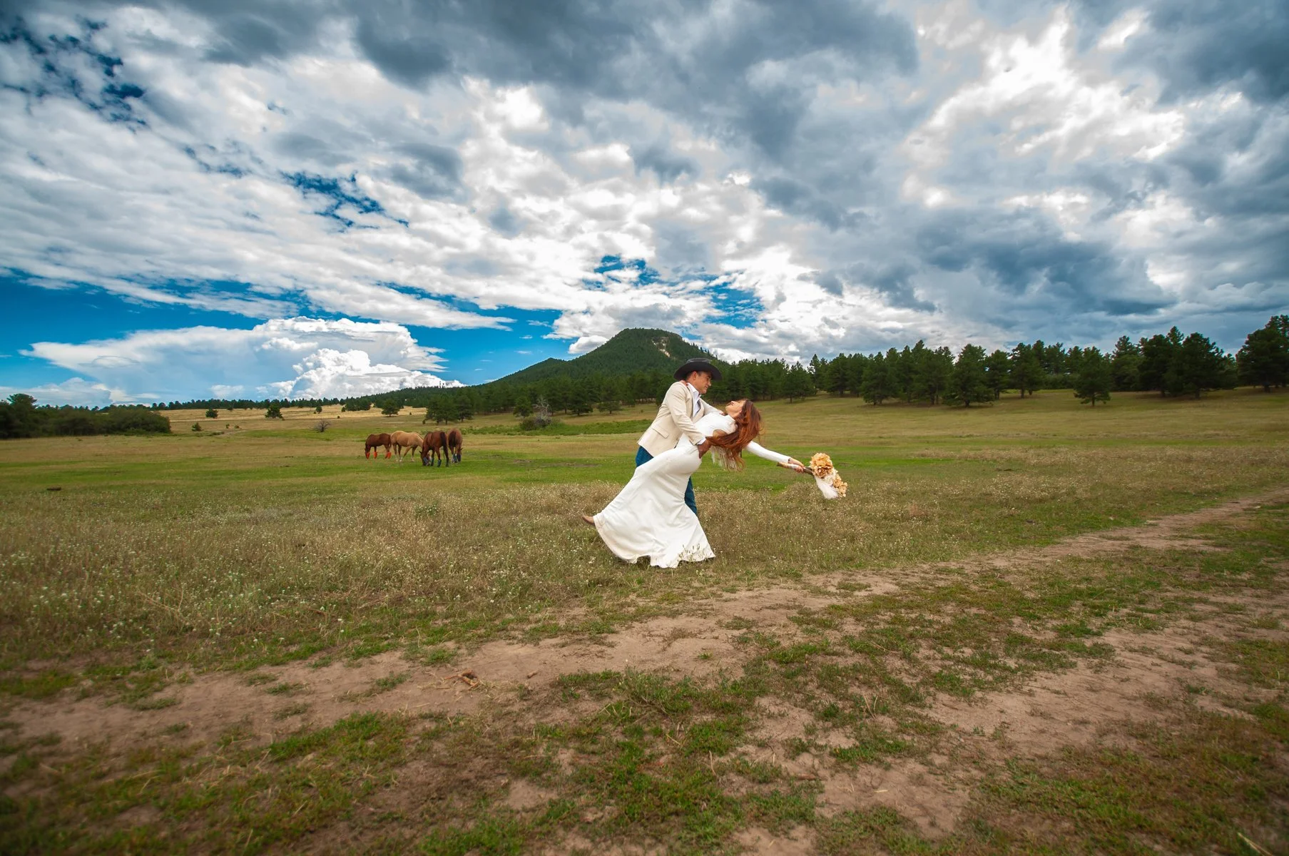 larkspur-colorado-country-elopement-16.jpg