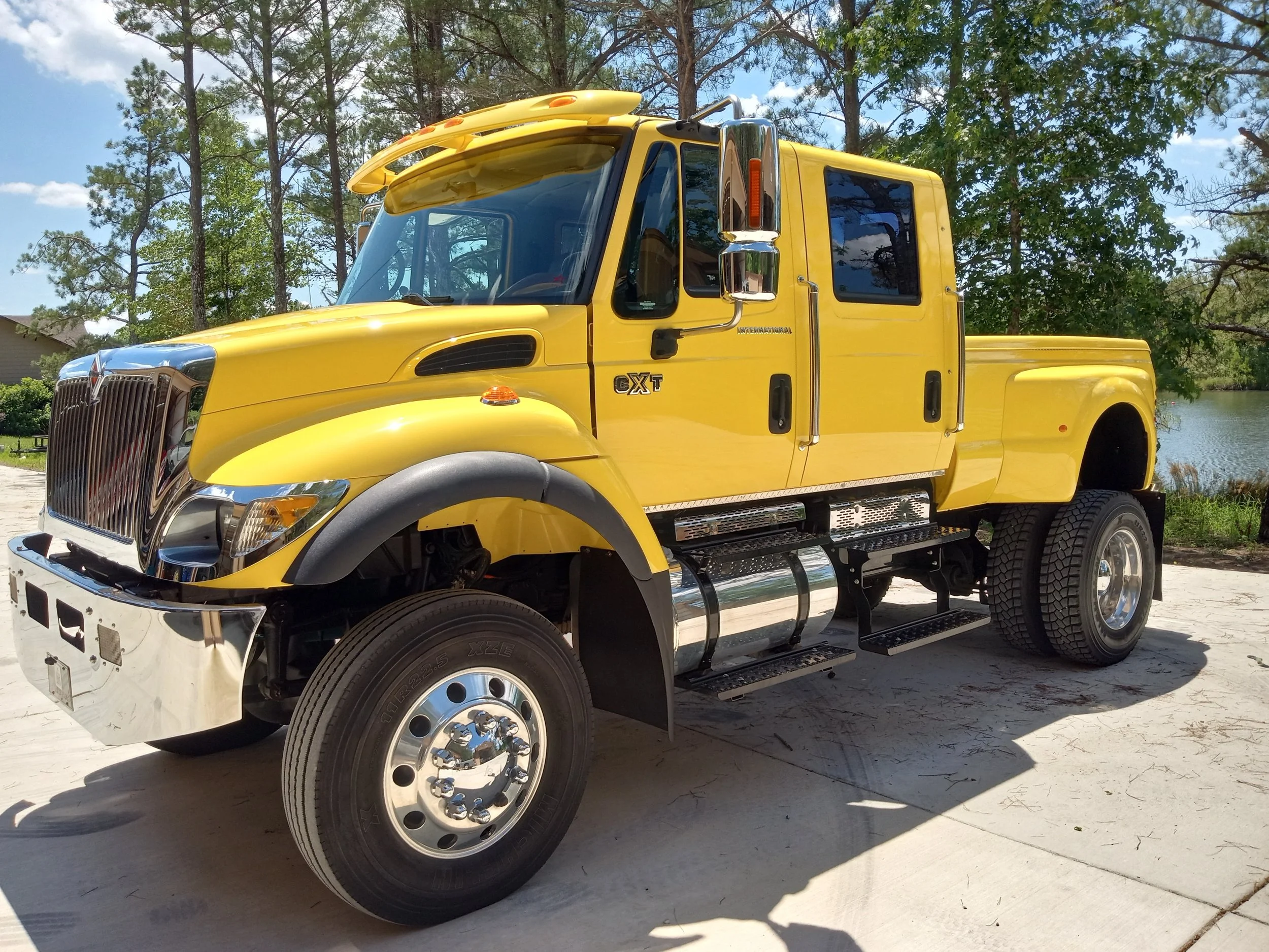 2006 International CXT