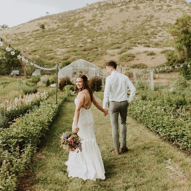 Take my hand
Take my whole life, too
For I can't help falling in love with you

Photographer @sincerelyjulesstudio 
Venue @lyonsfarmette 
Floral @plumeandfurrow